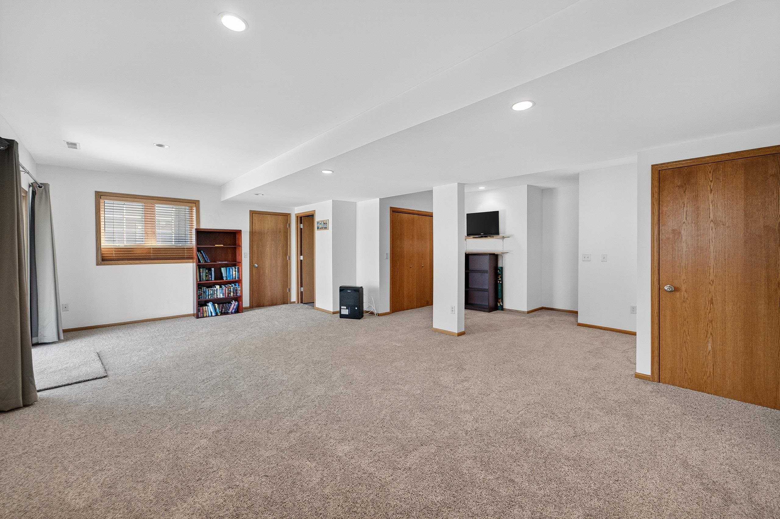 857 Ashworth Drive