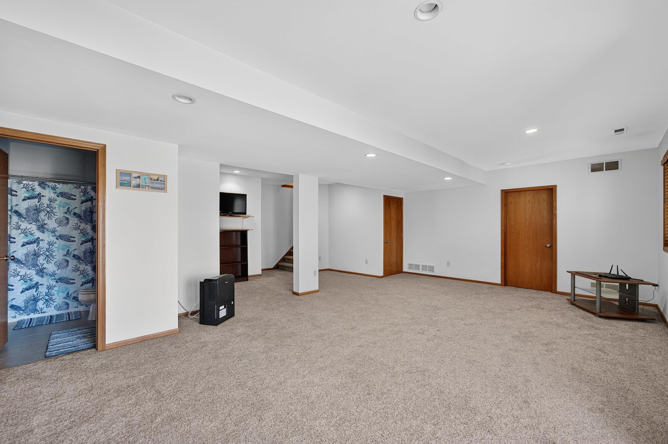 857 Ashworth Drive