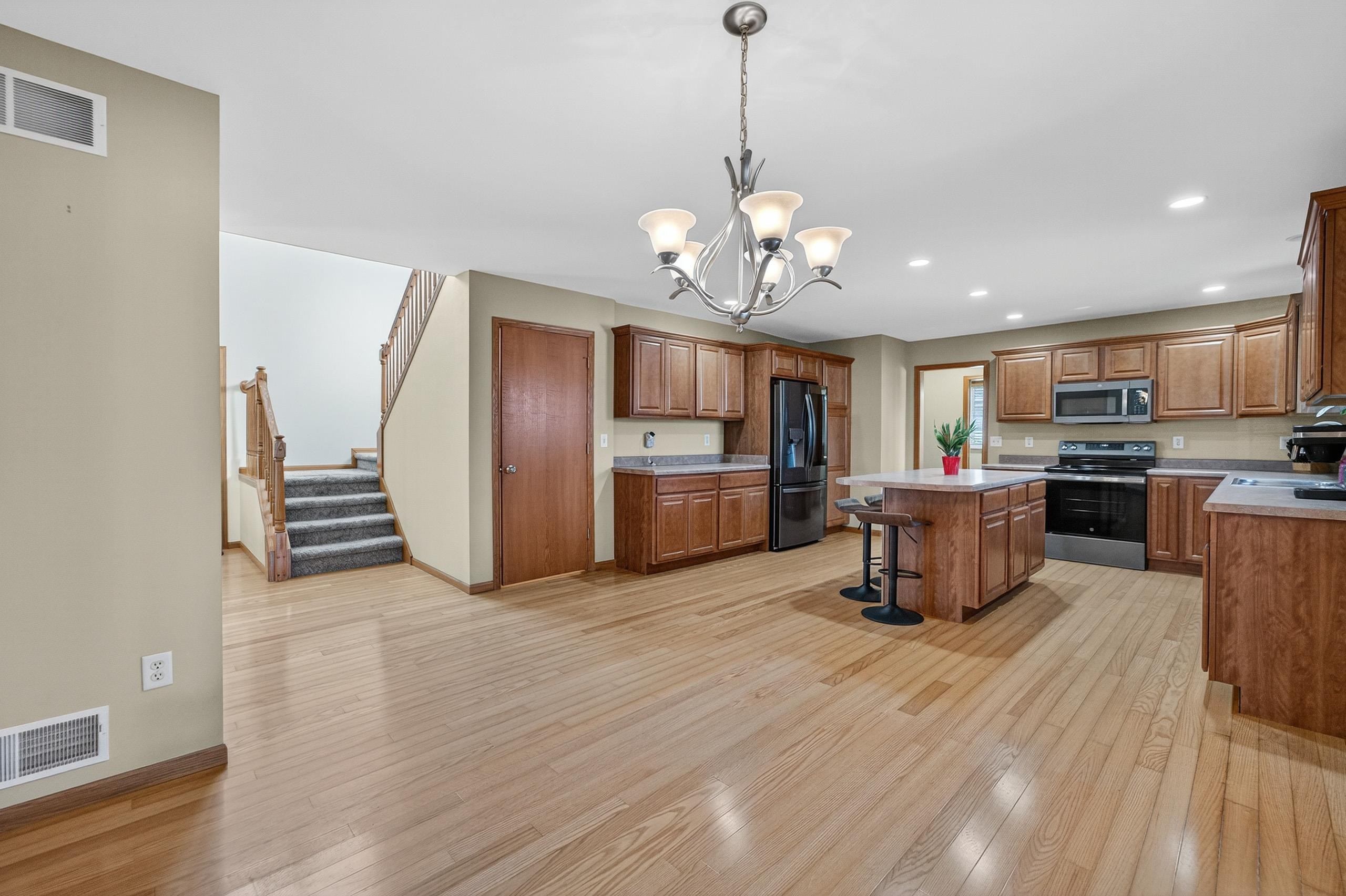 857 Ashworth Drive