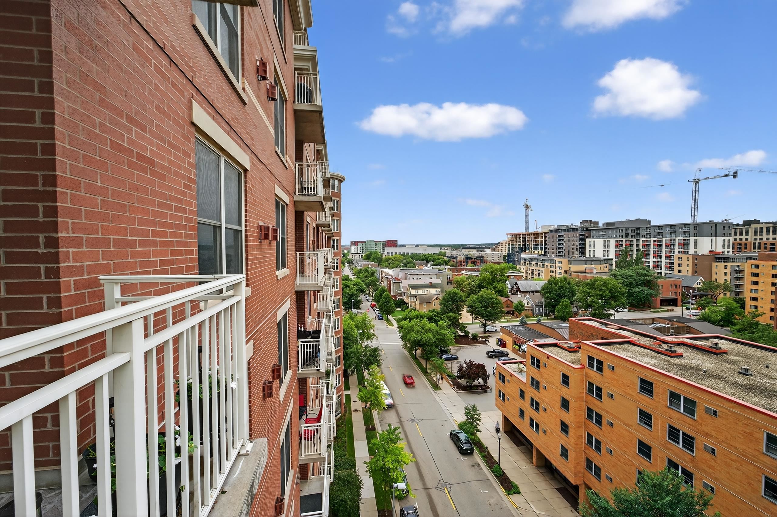 333 W Mifflin Street 9070