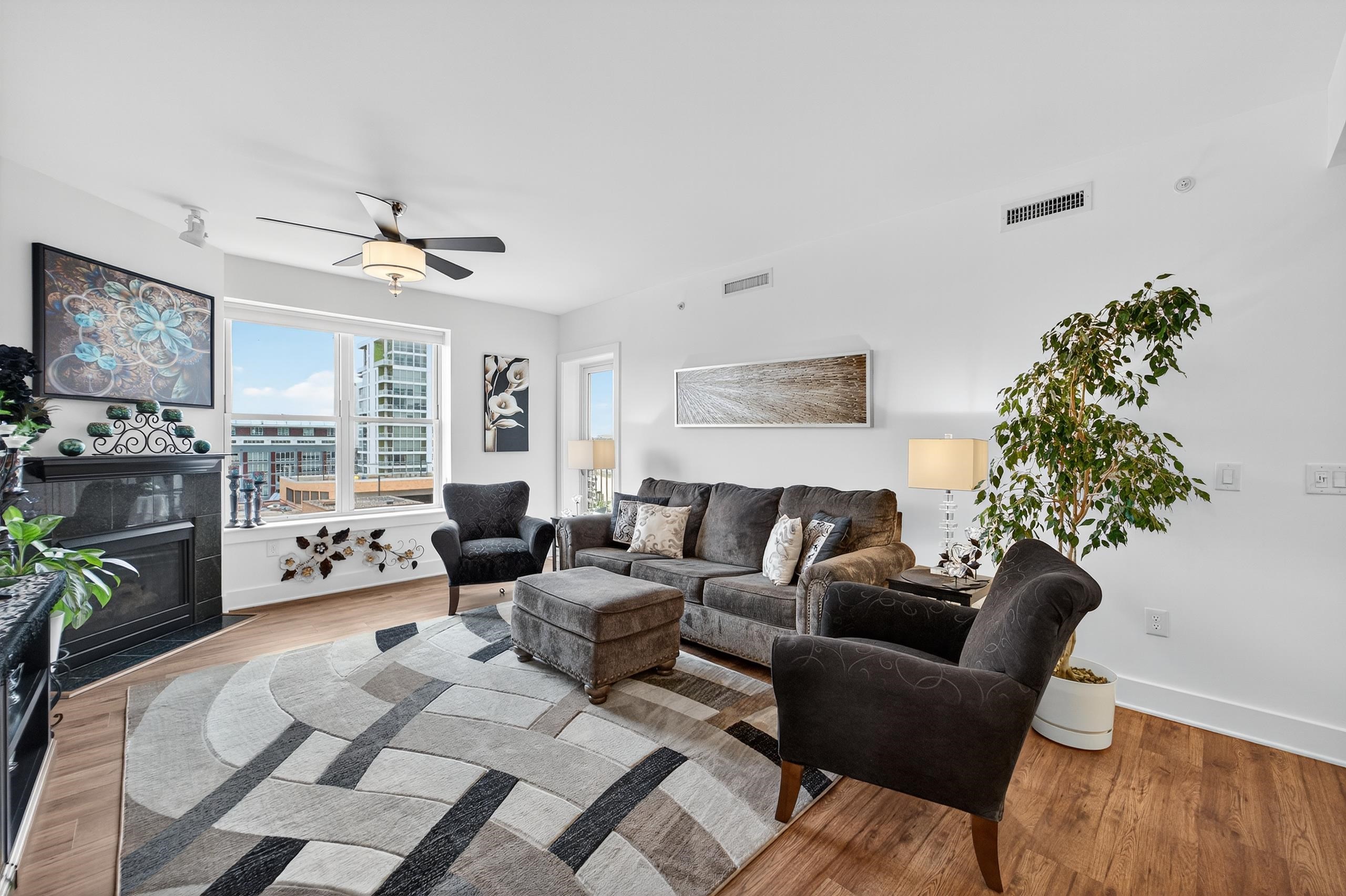 333 W Mifflin Street 9070