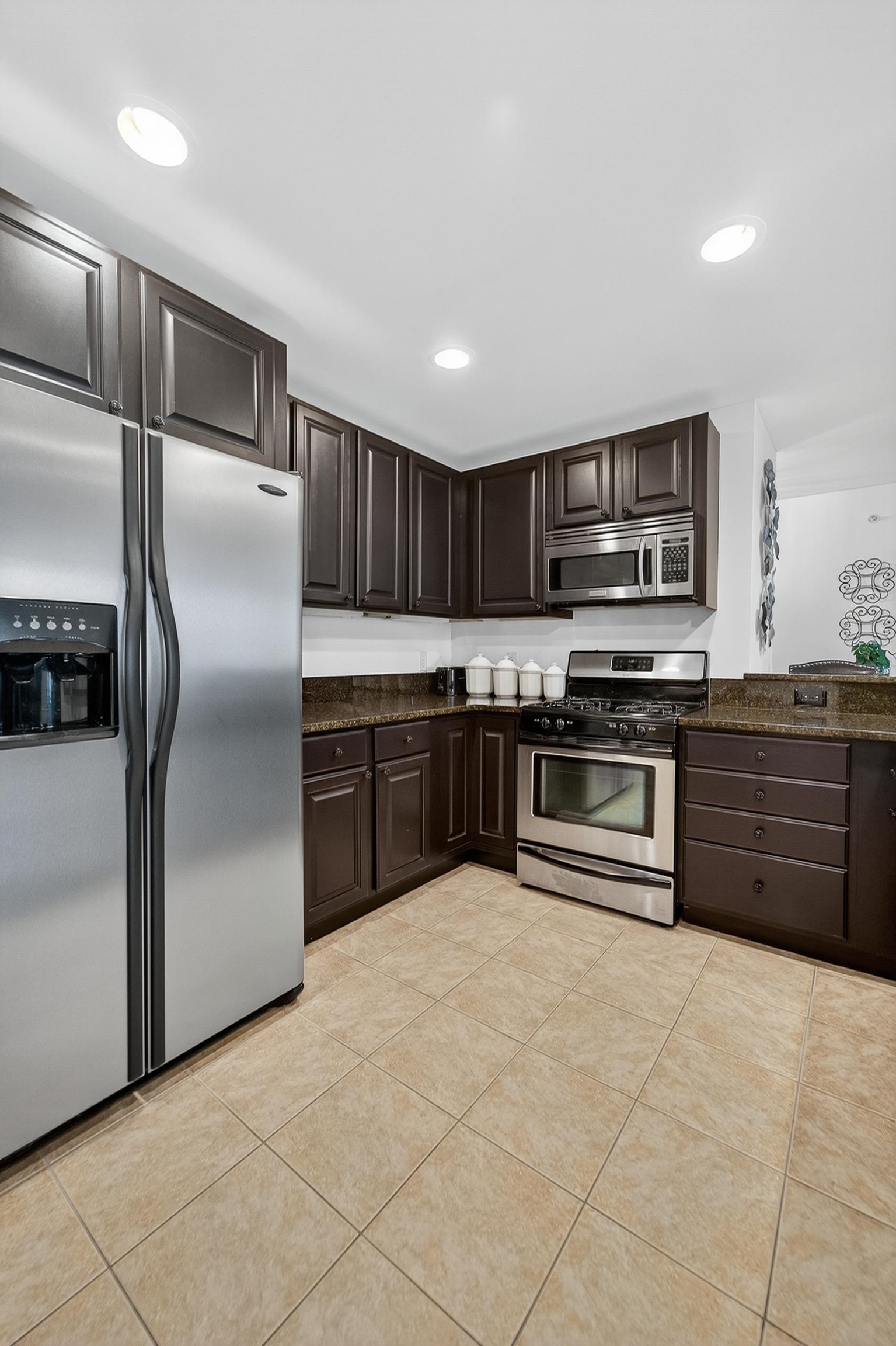 333 W Mifflin Street 9070