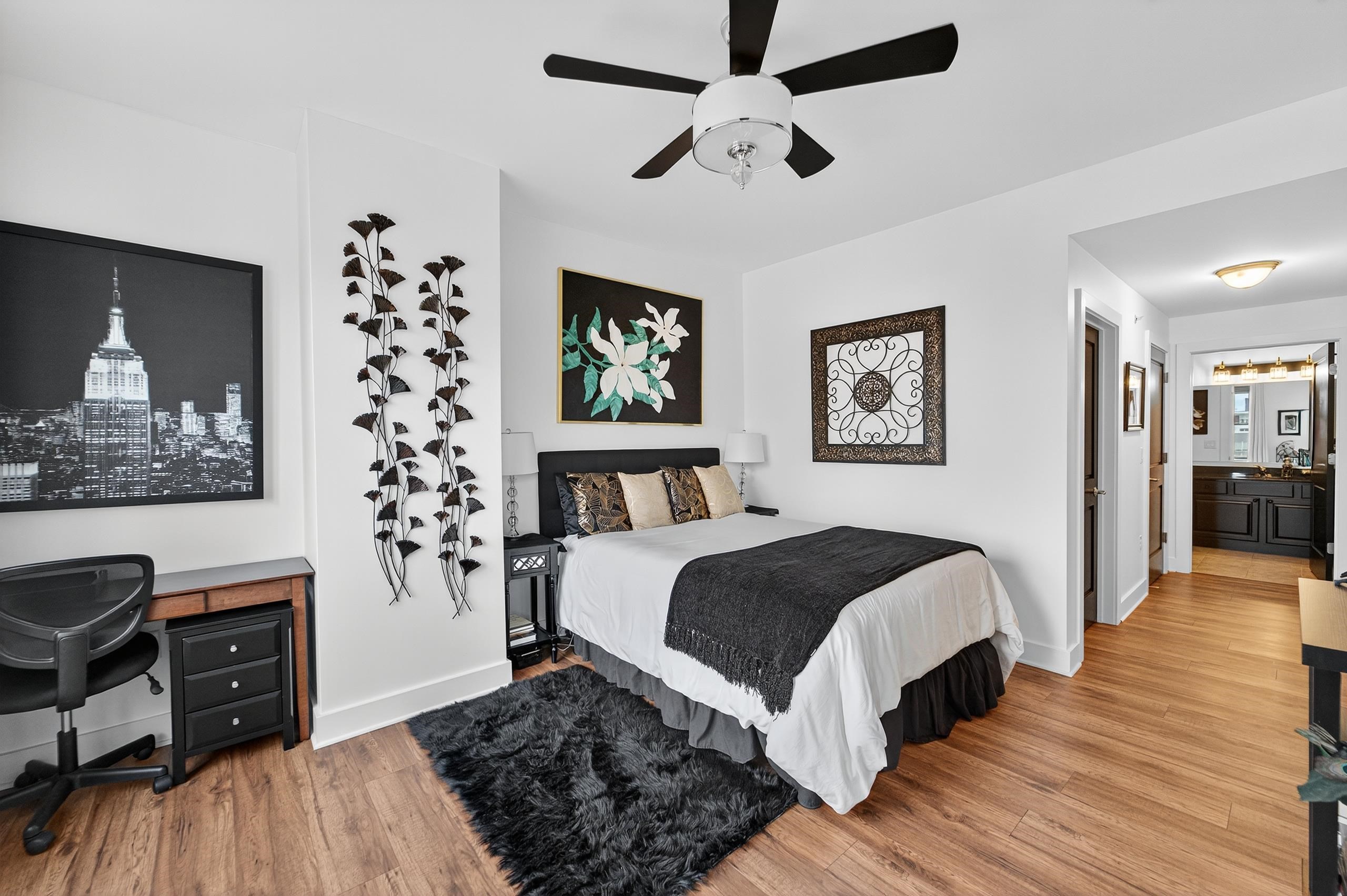333 W Mifflin Street 9070