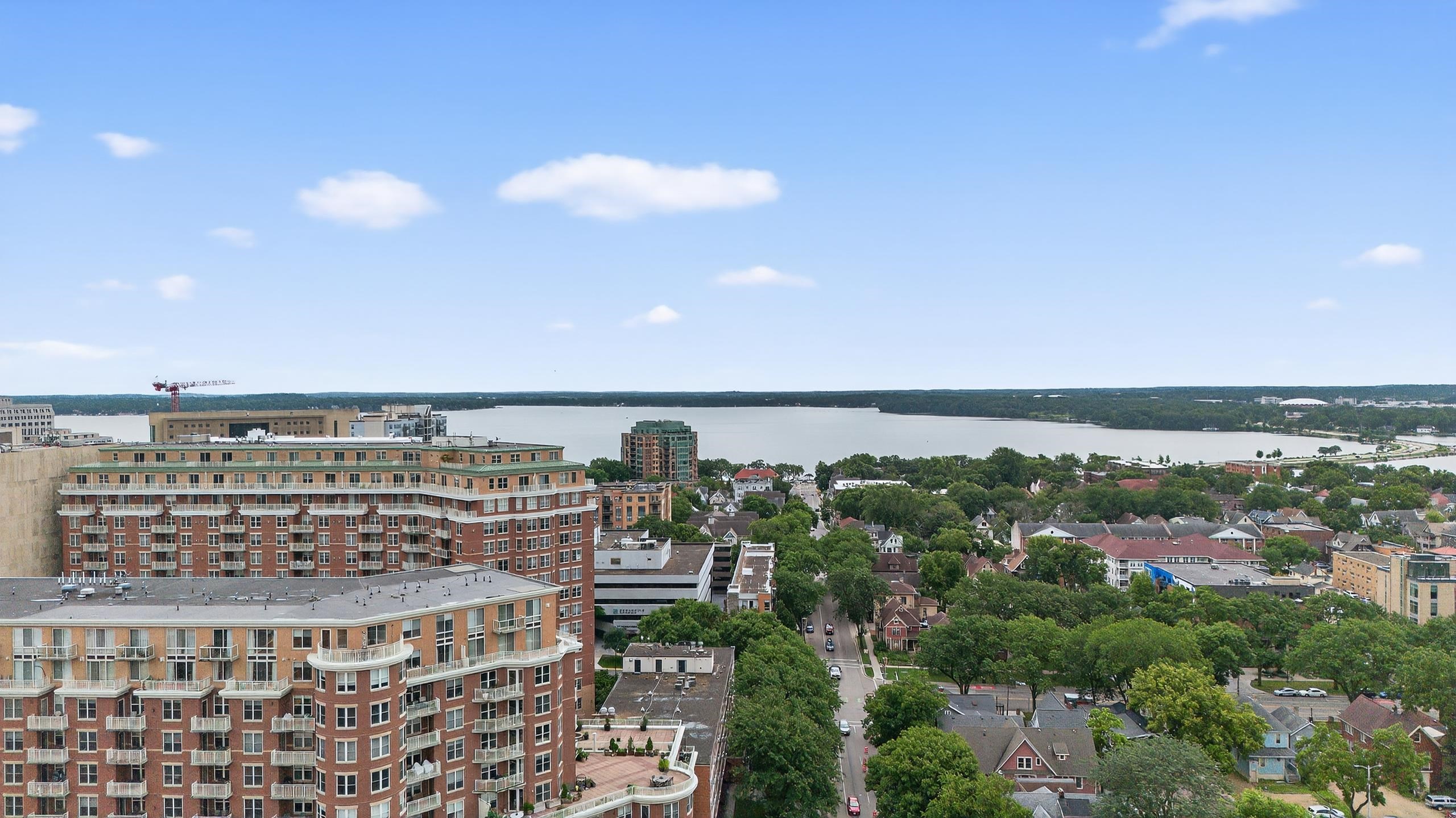 333 W Mifflin Street 9070