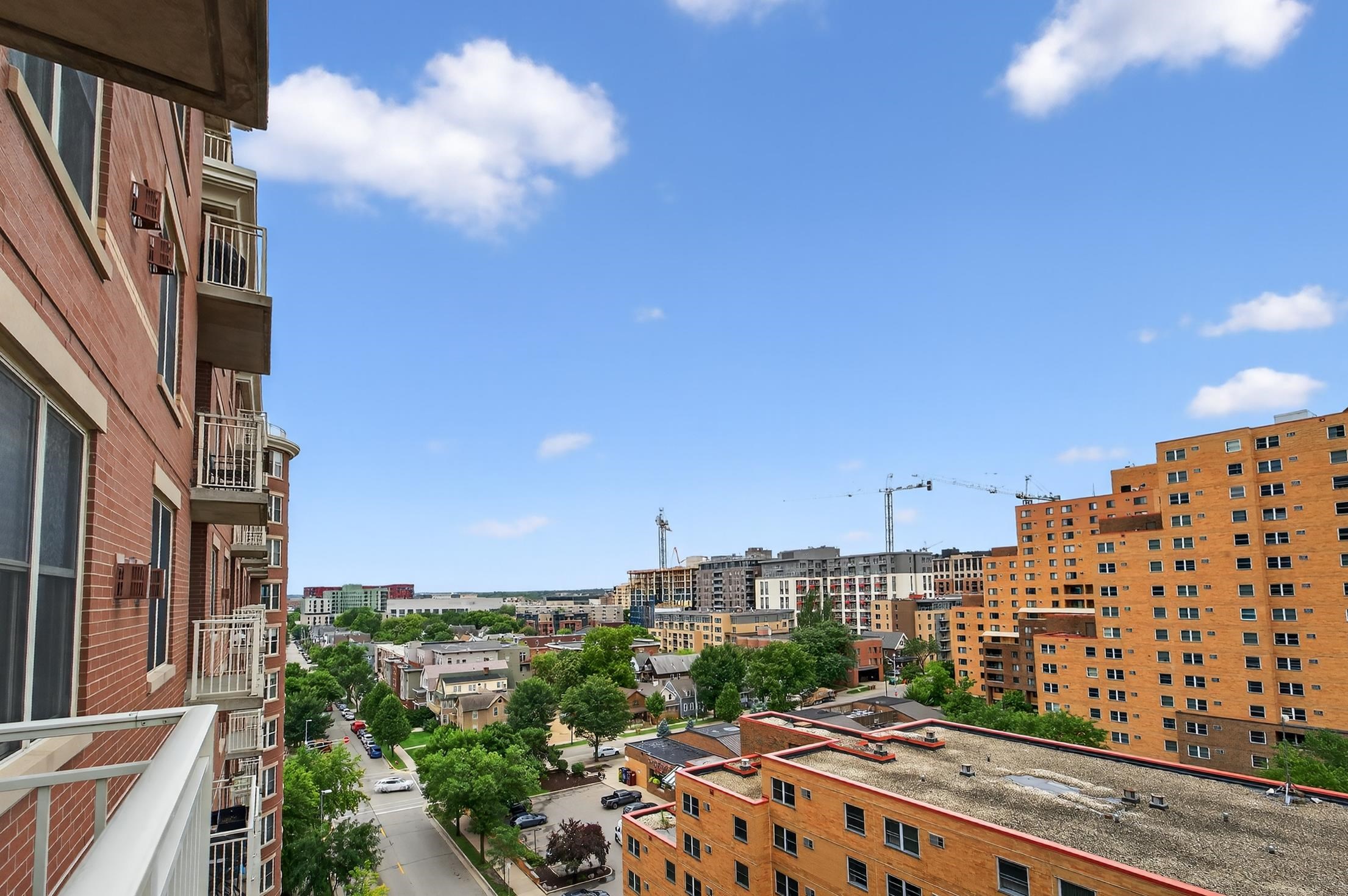 333 W Mifflin Street 9070