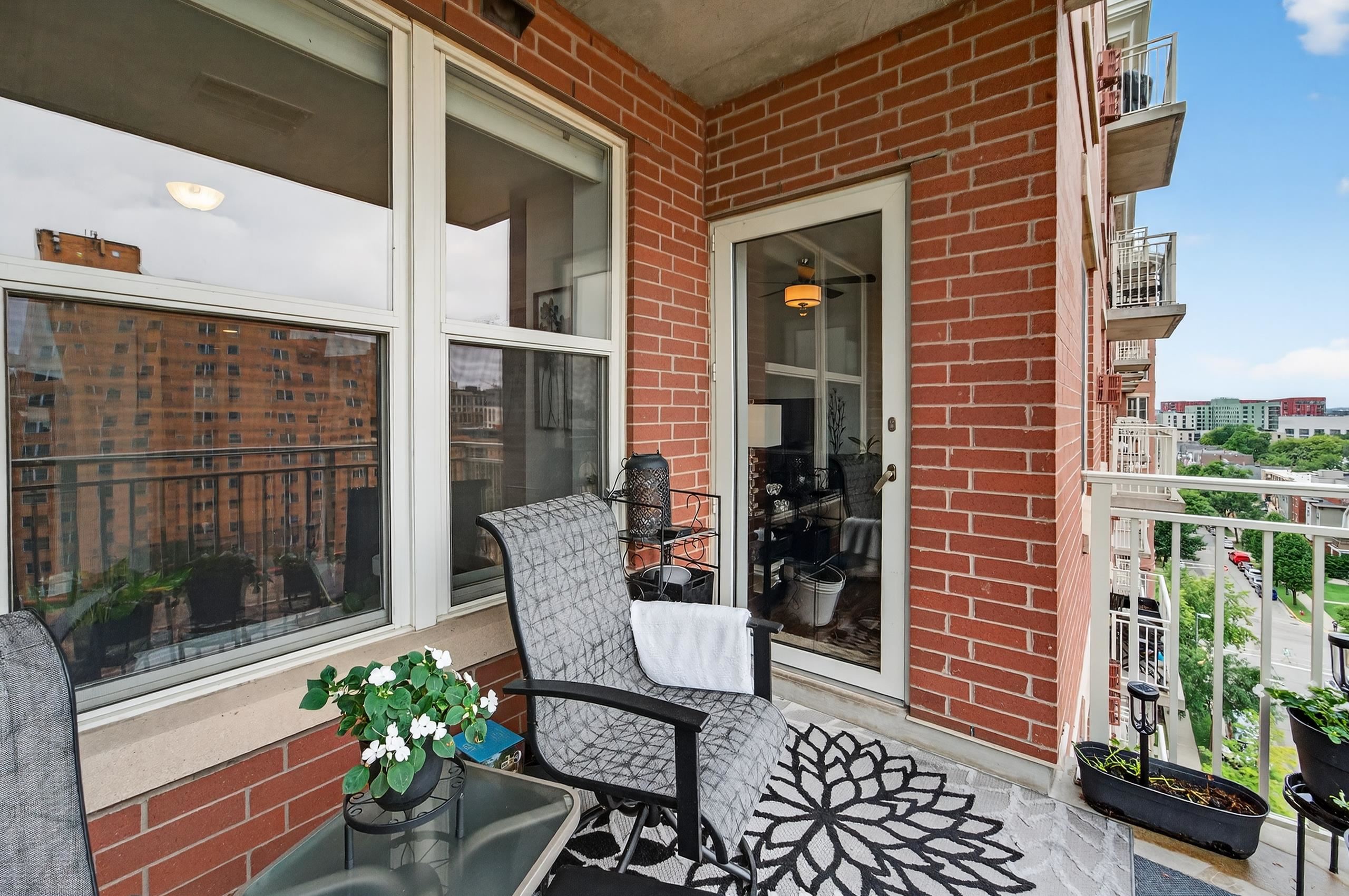 333 W Mifflin Street 9070