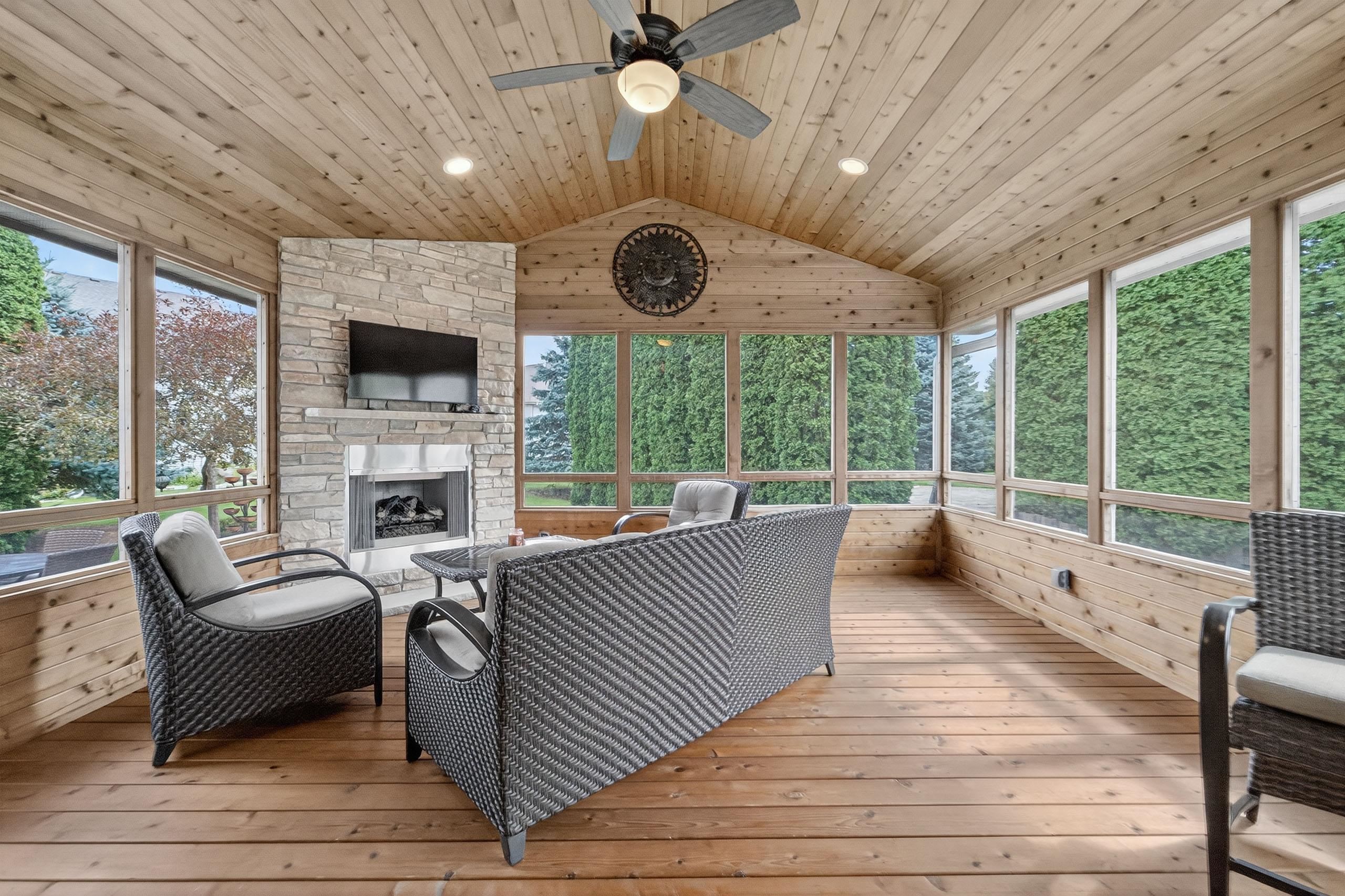 929 Hidden Cave Road