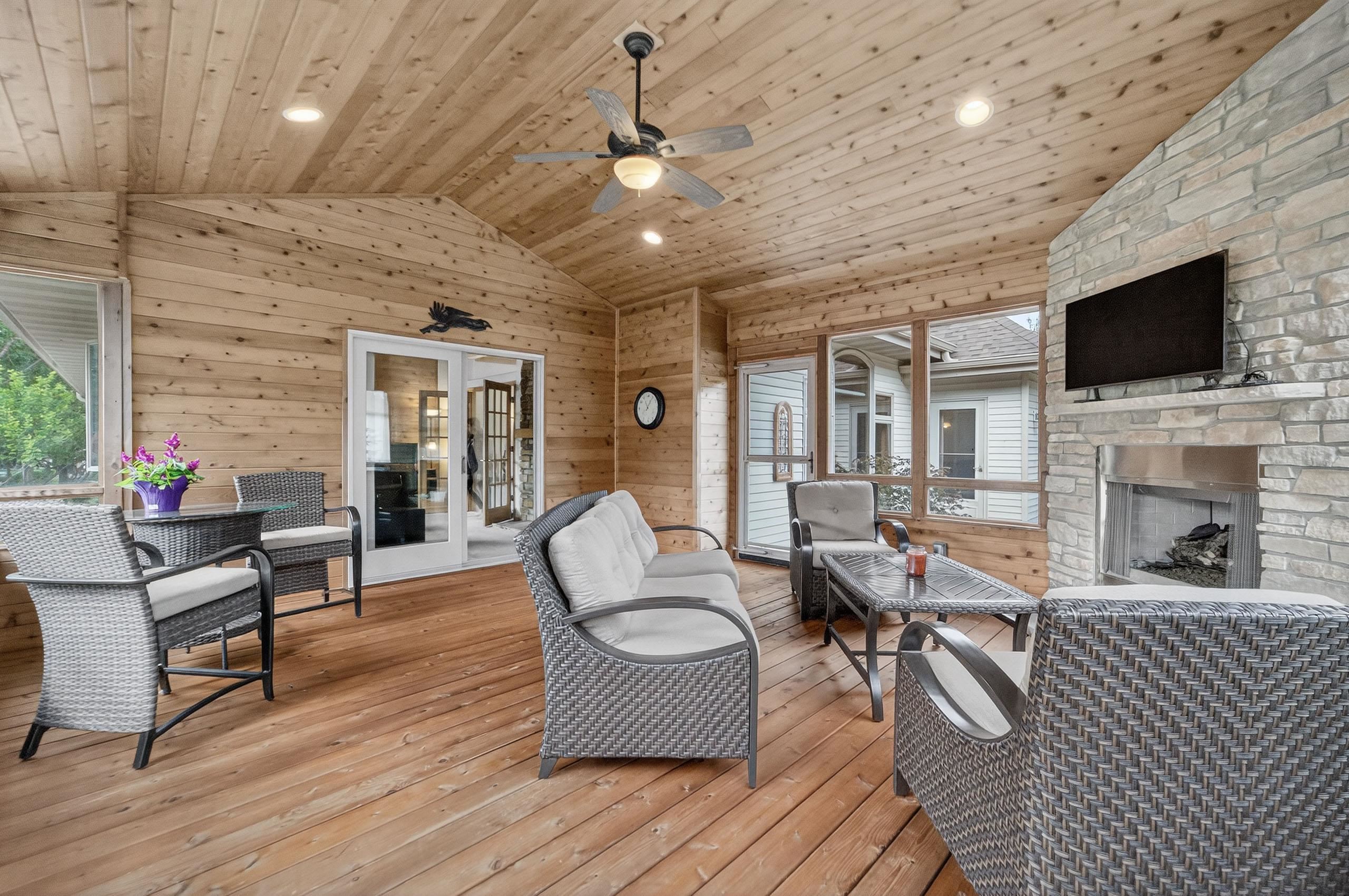 929 Hidden Cave Road
