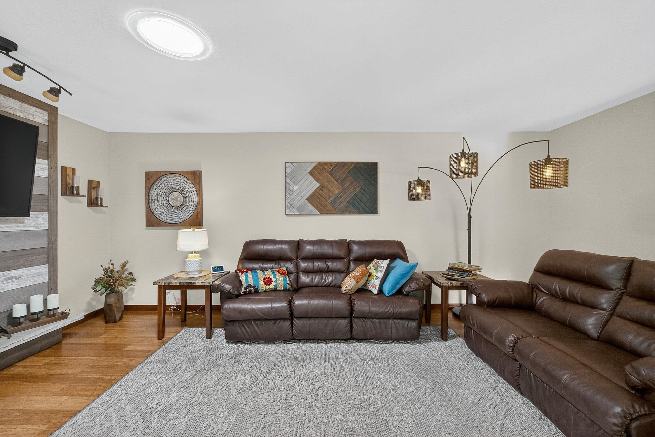 4350 Damascus Trail