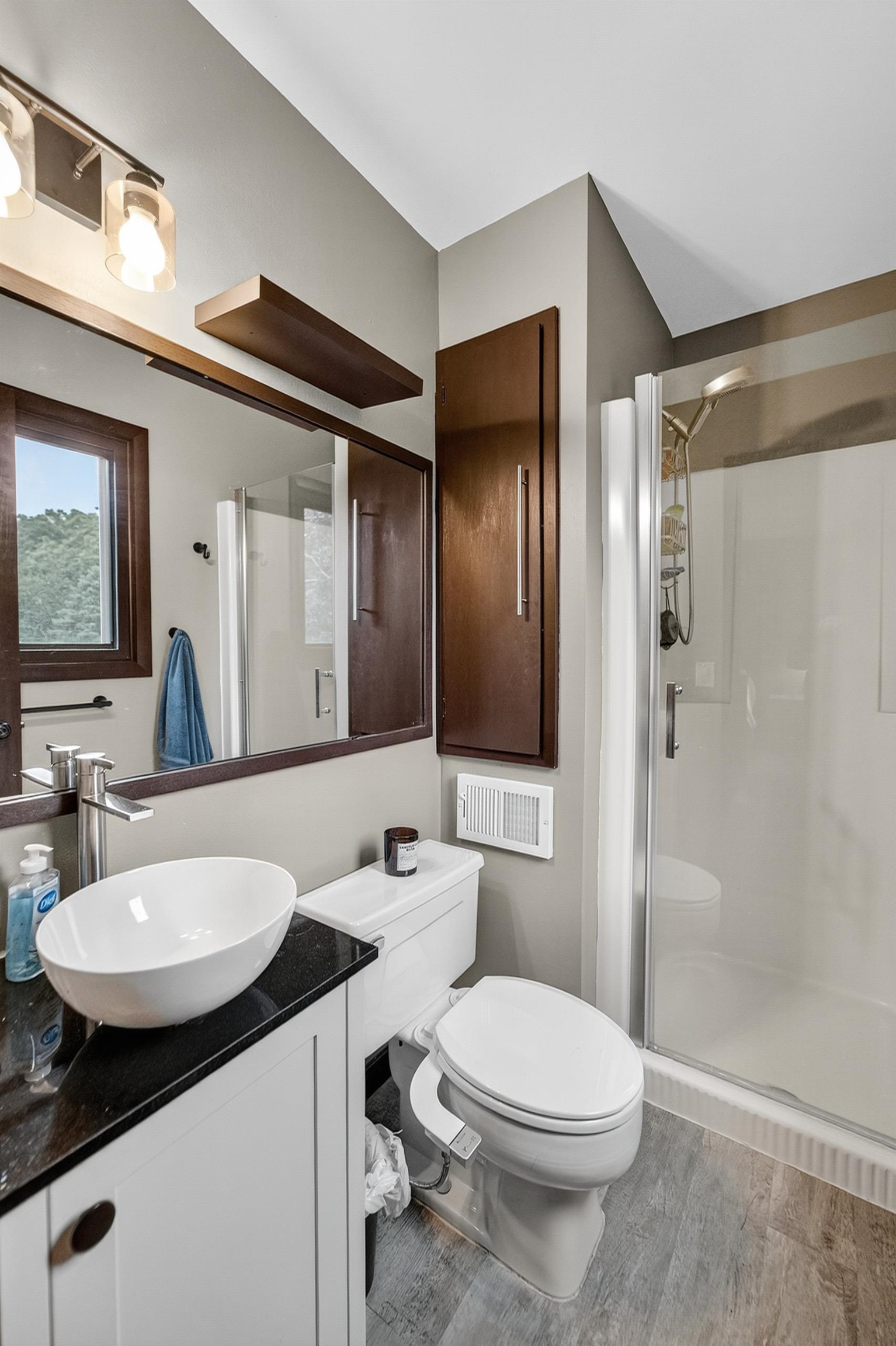 4350 Damascus Trail