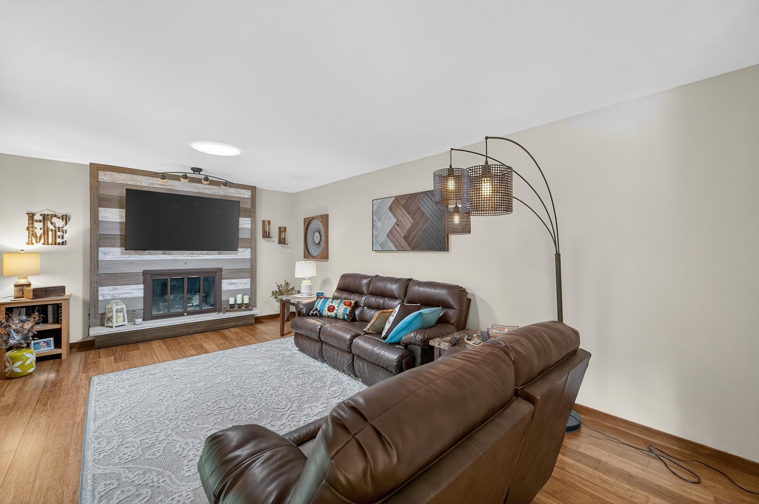 4350 Damascus Trail