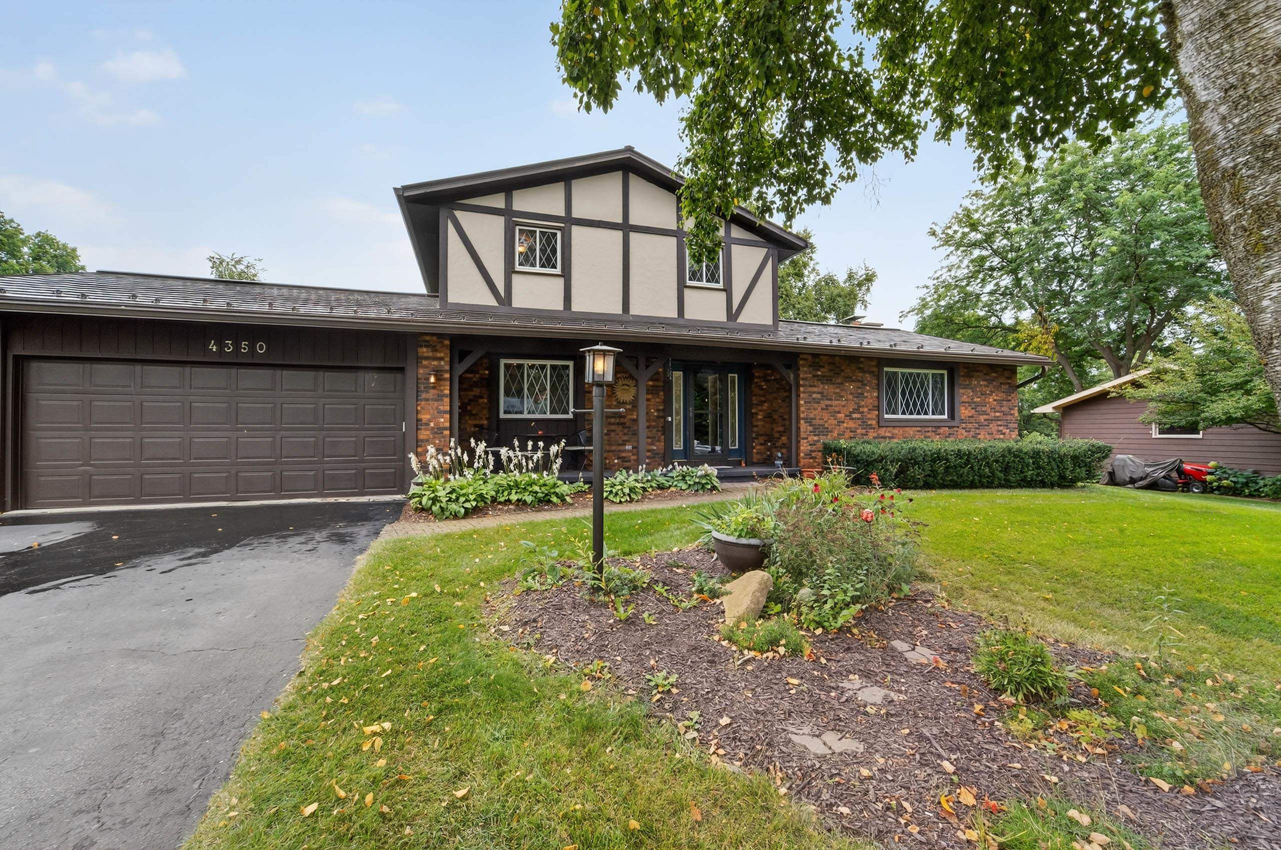 4350 Damascus Trail