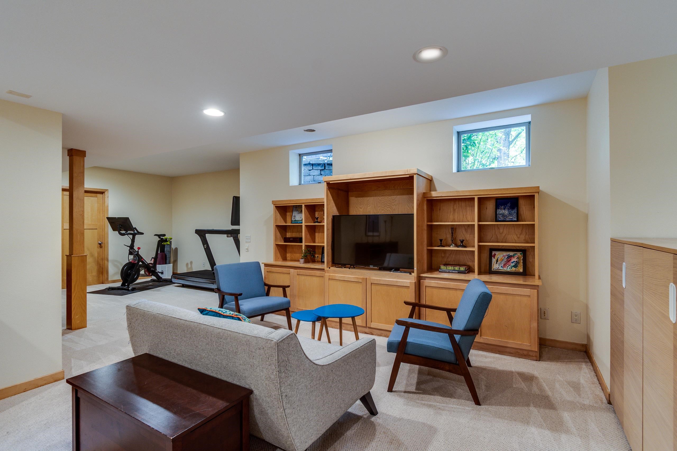 3315 River Birch Lane