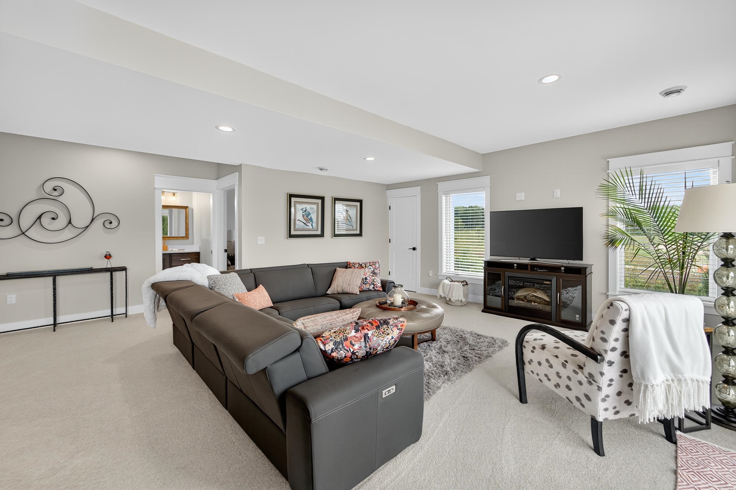 3181 Fox Hill Trail