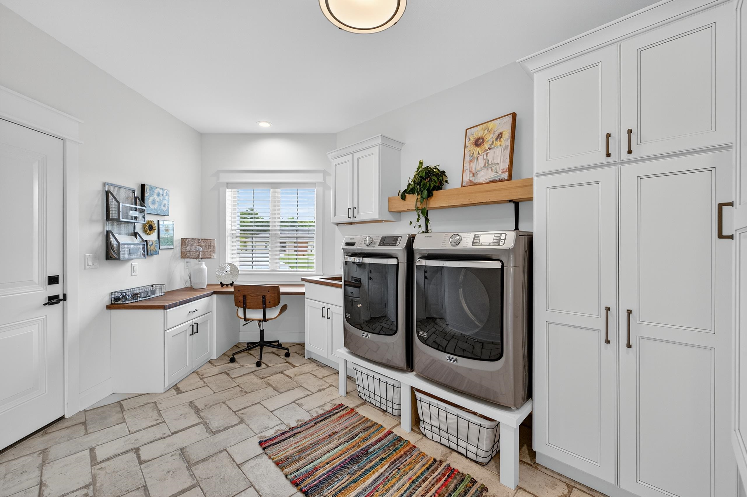 3181 Fox Hill Trail