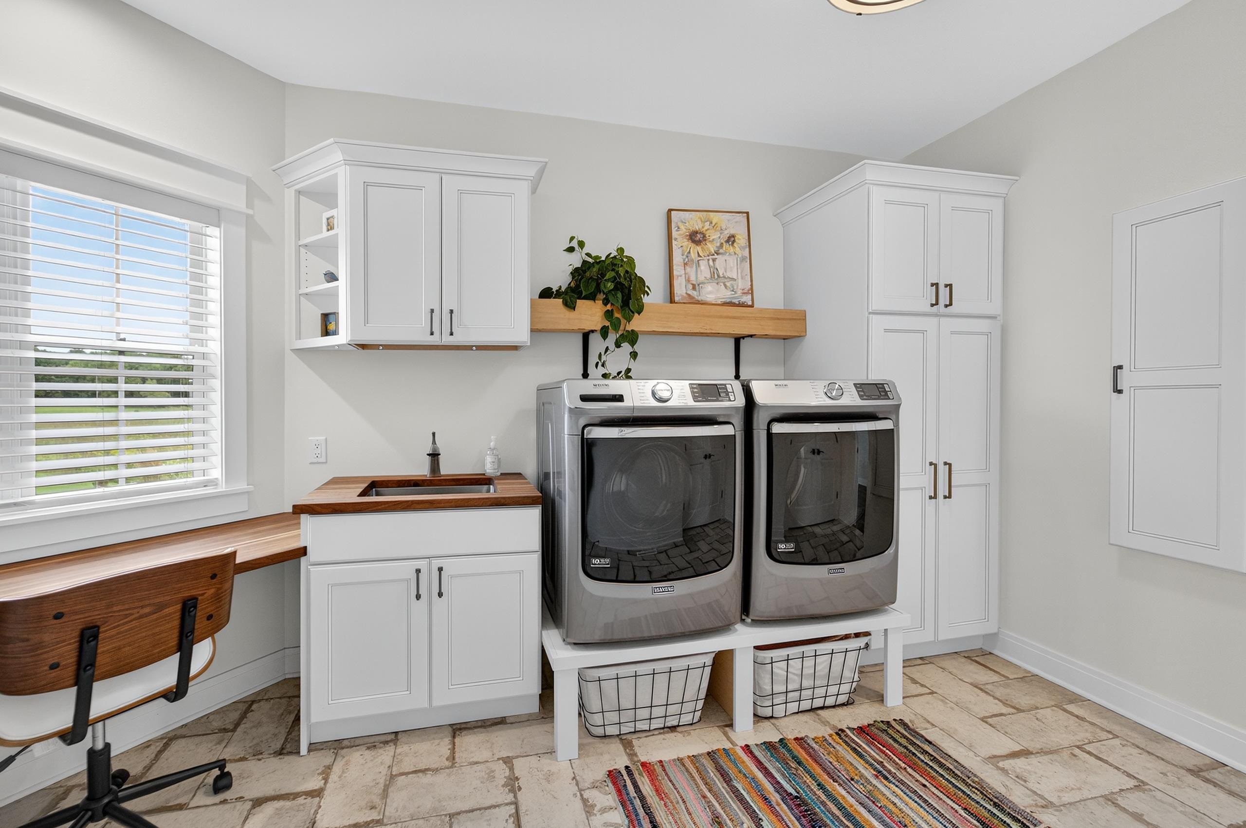 3181 Fox Hill Trail