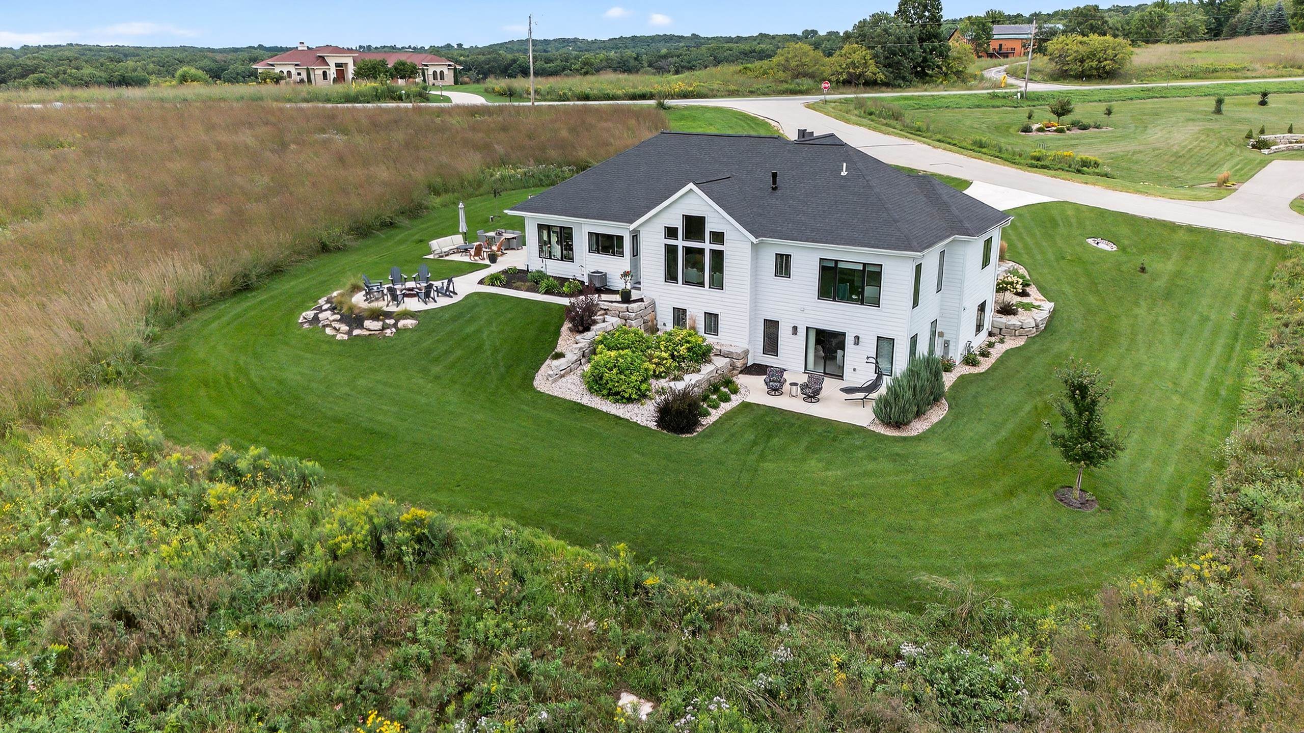 3181 Fox Hill Trail