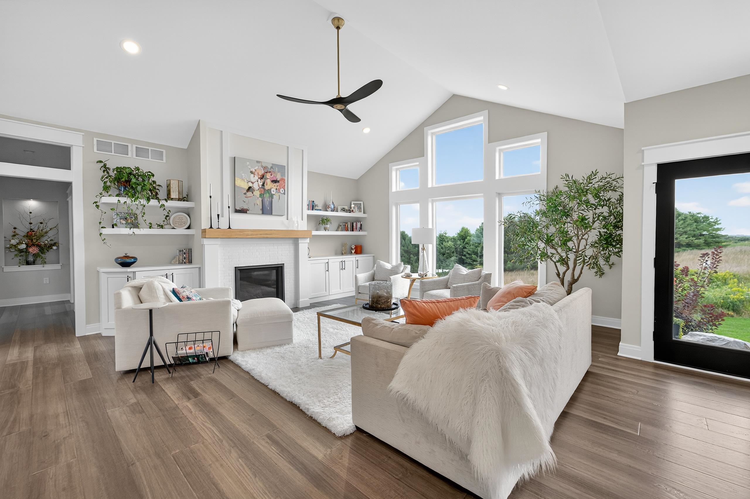 3181 Fox Hill Trail