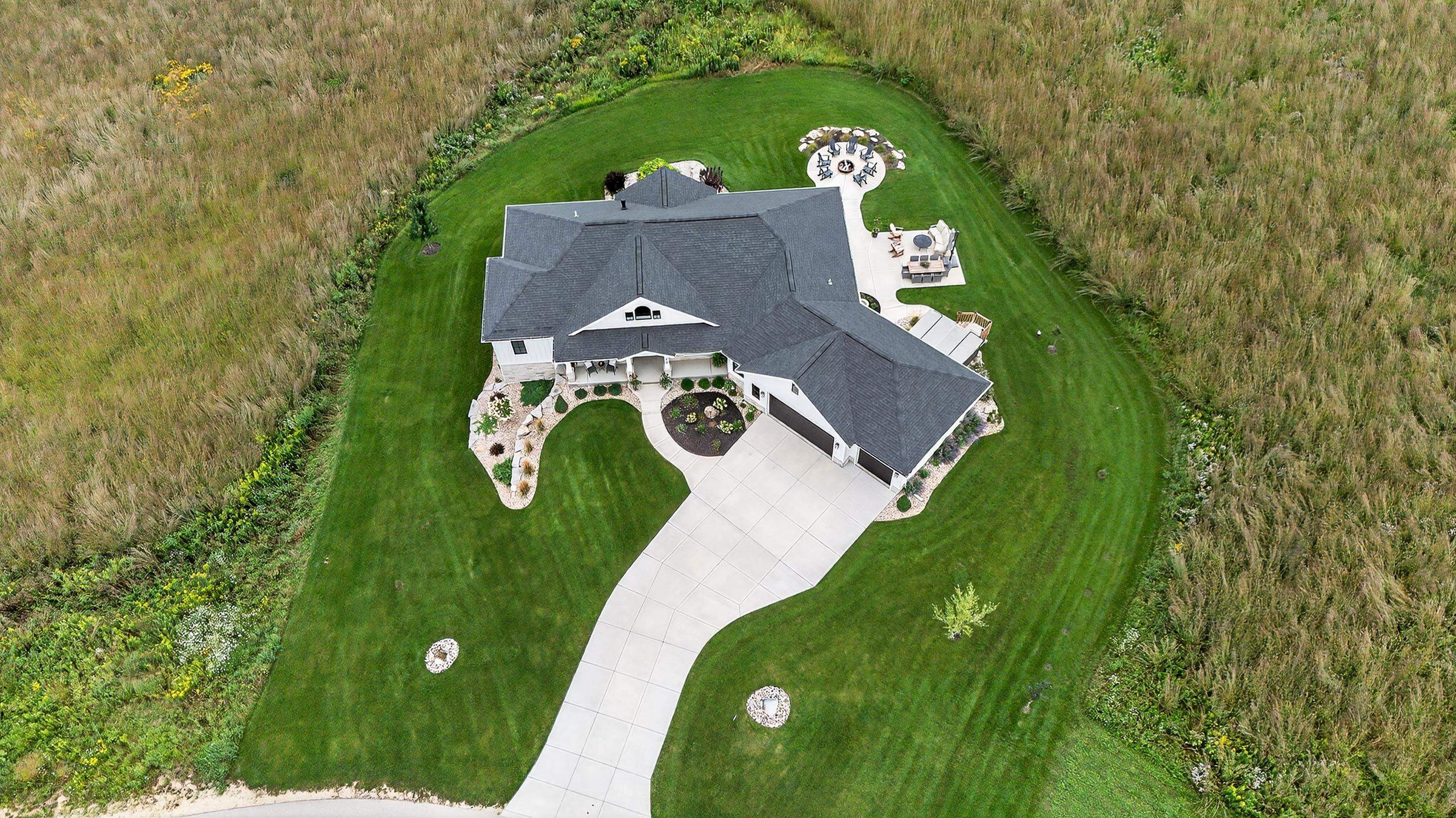 3181 Fox Hill Trail