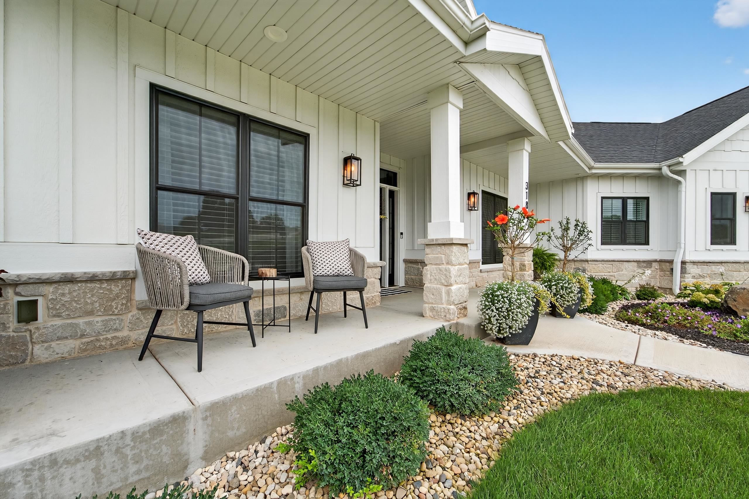 3181 Fox Hill Trail