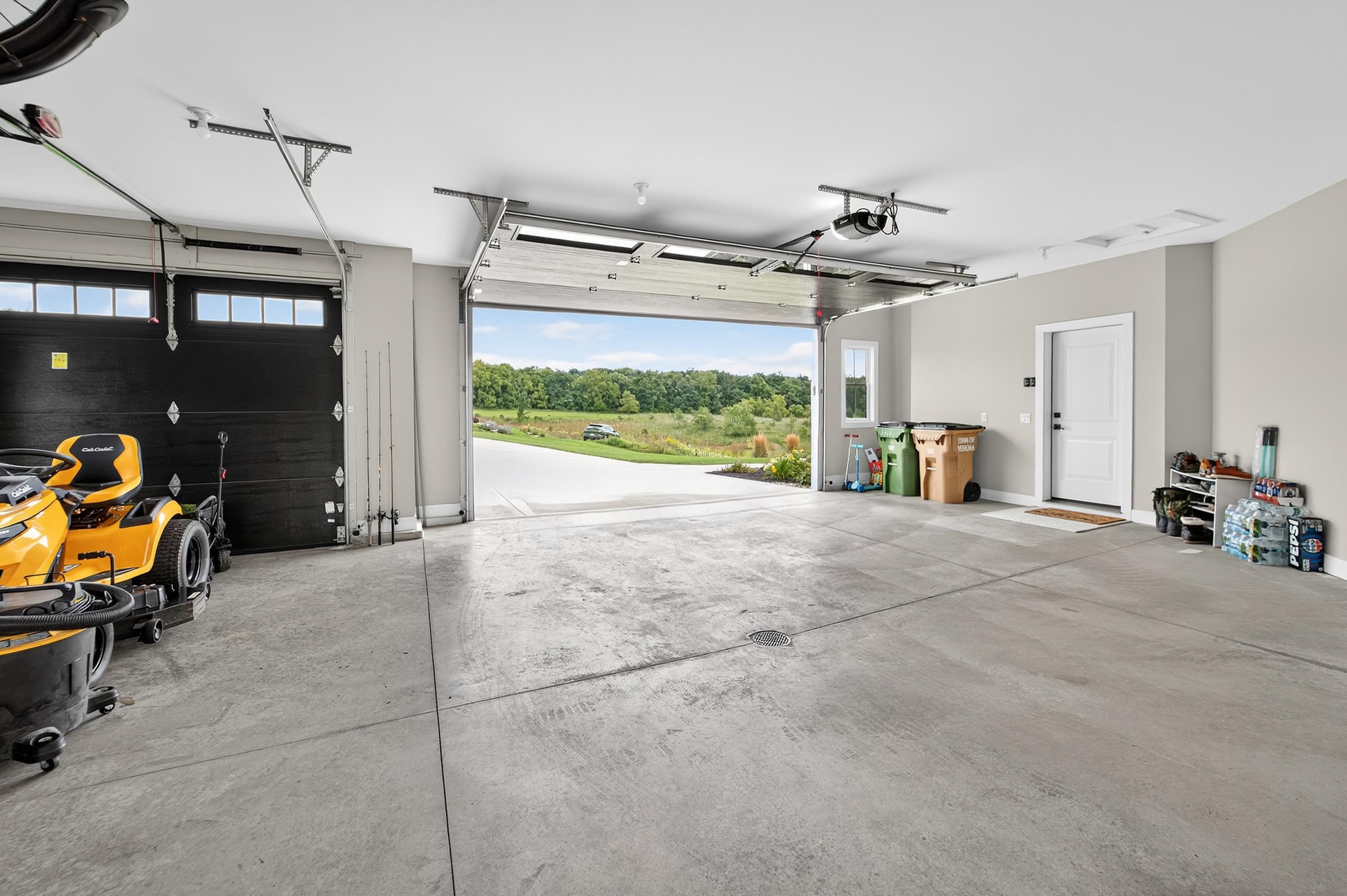 3181 Fox Hill Trail