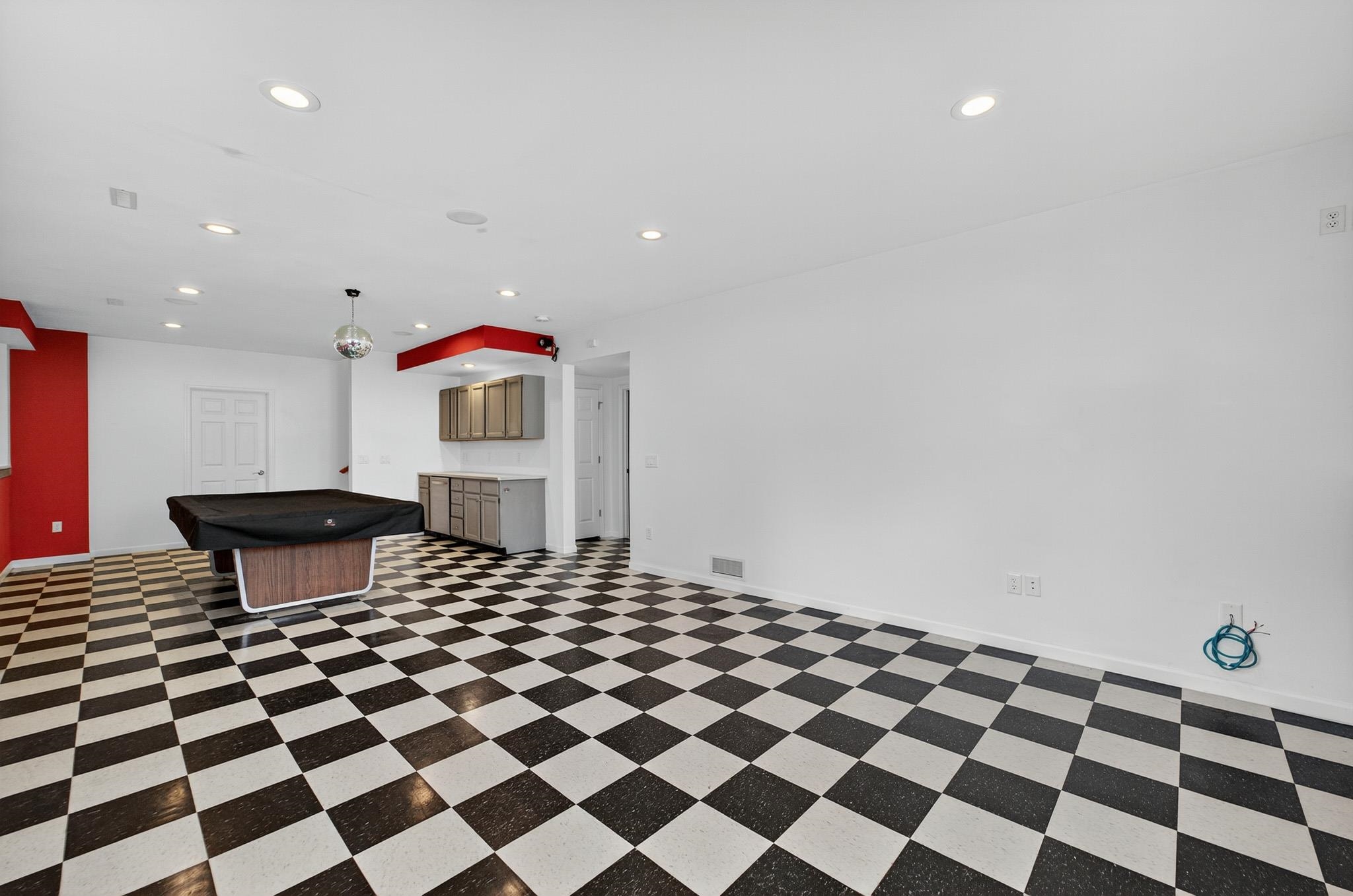 302 Oakmont Street