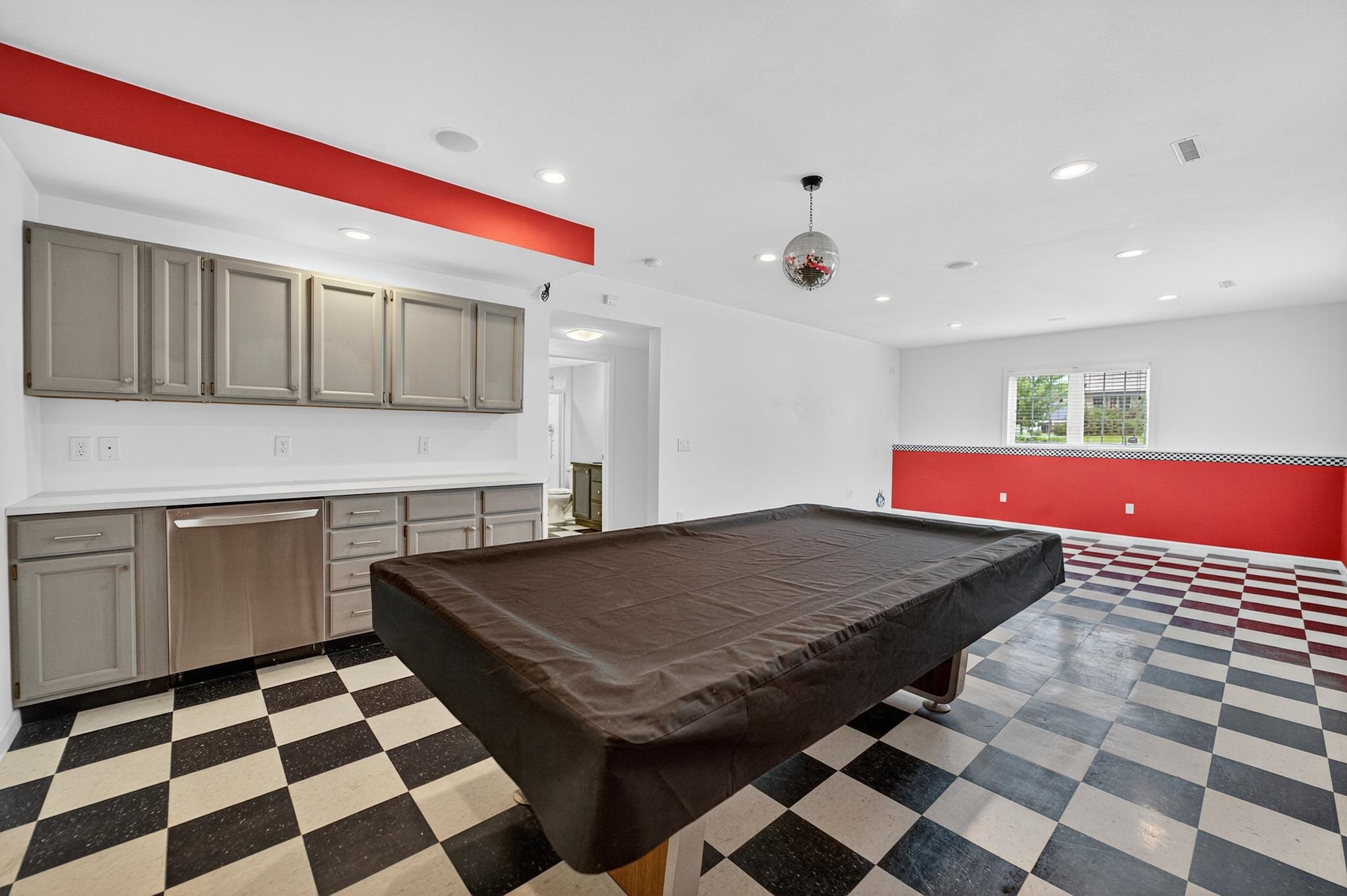 302 Oakmont Street