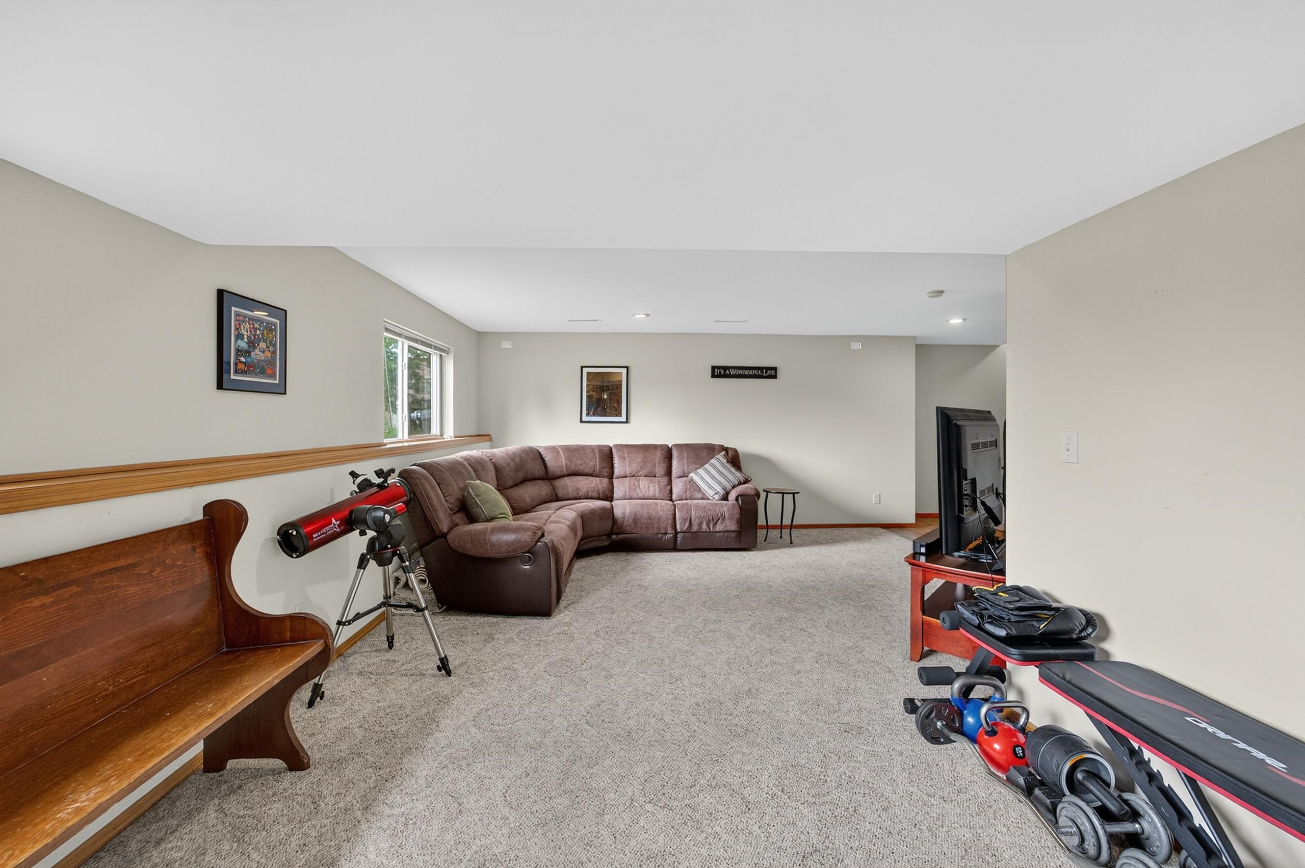 816 Vista Ridge Drive