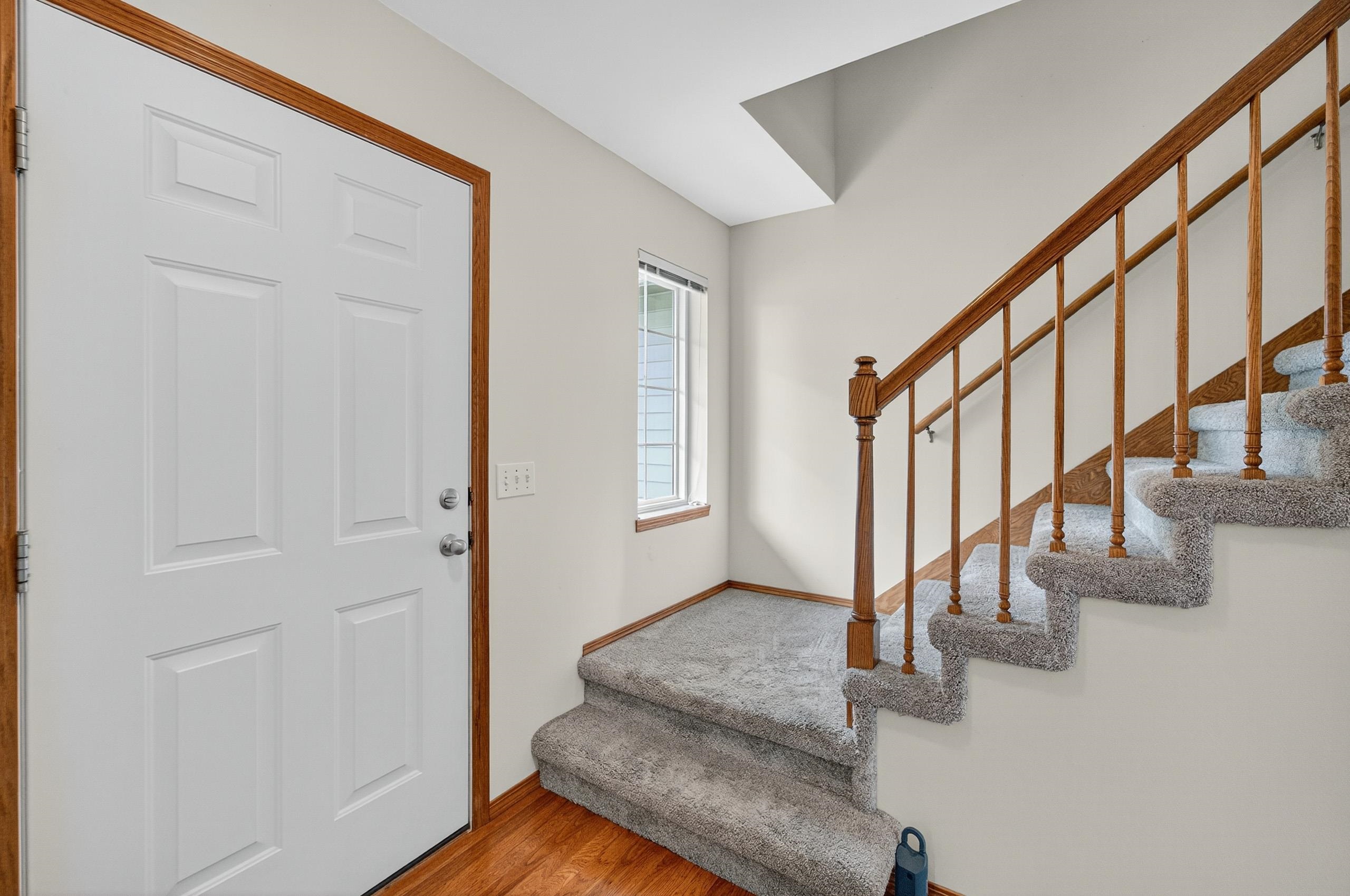 816 Vista Ridge Drive