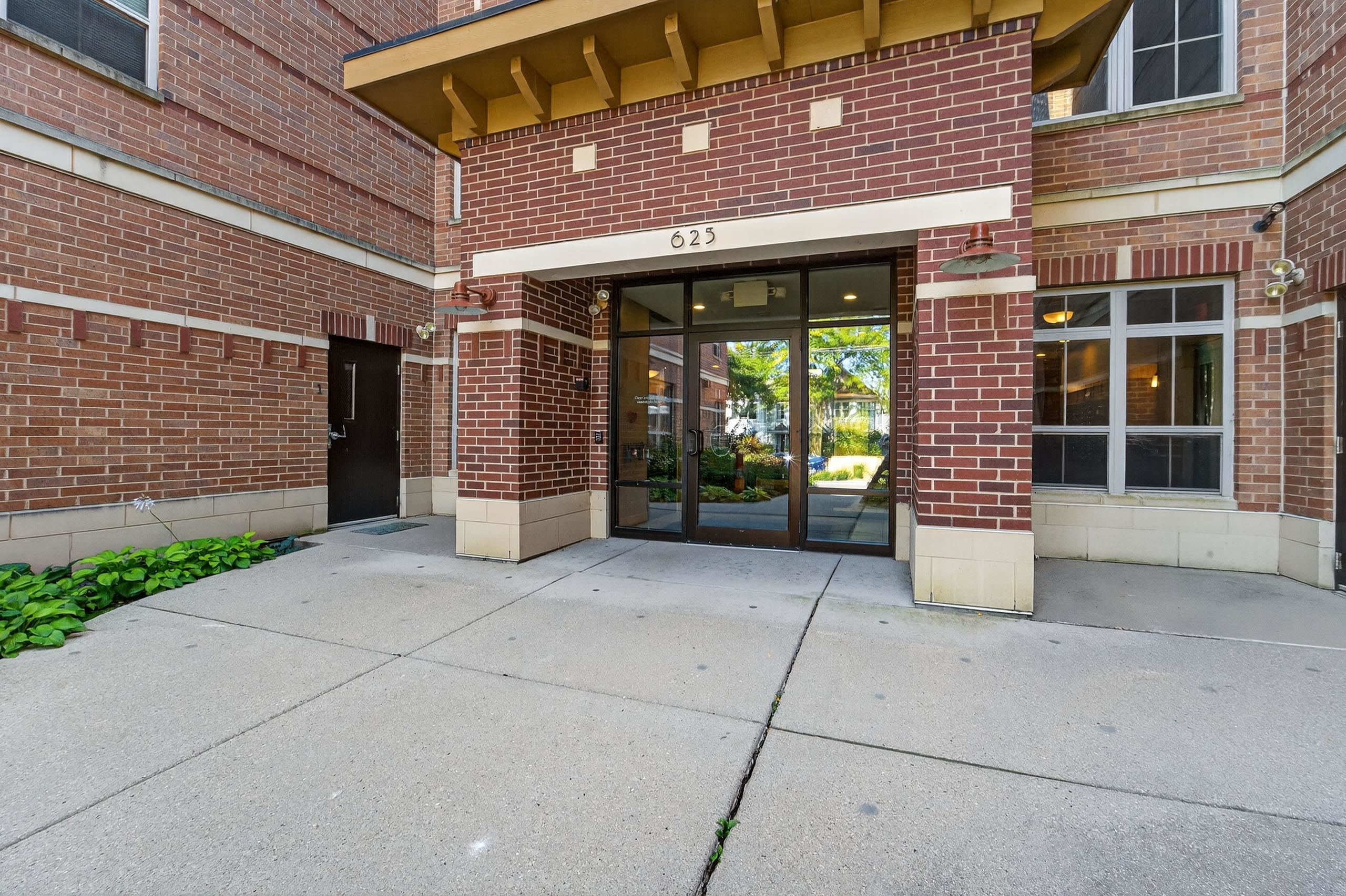 625 E Mifflin Street 315