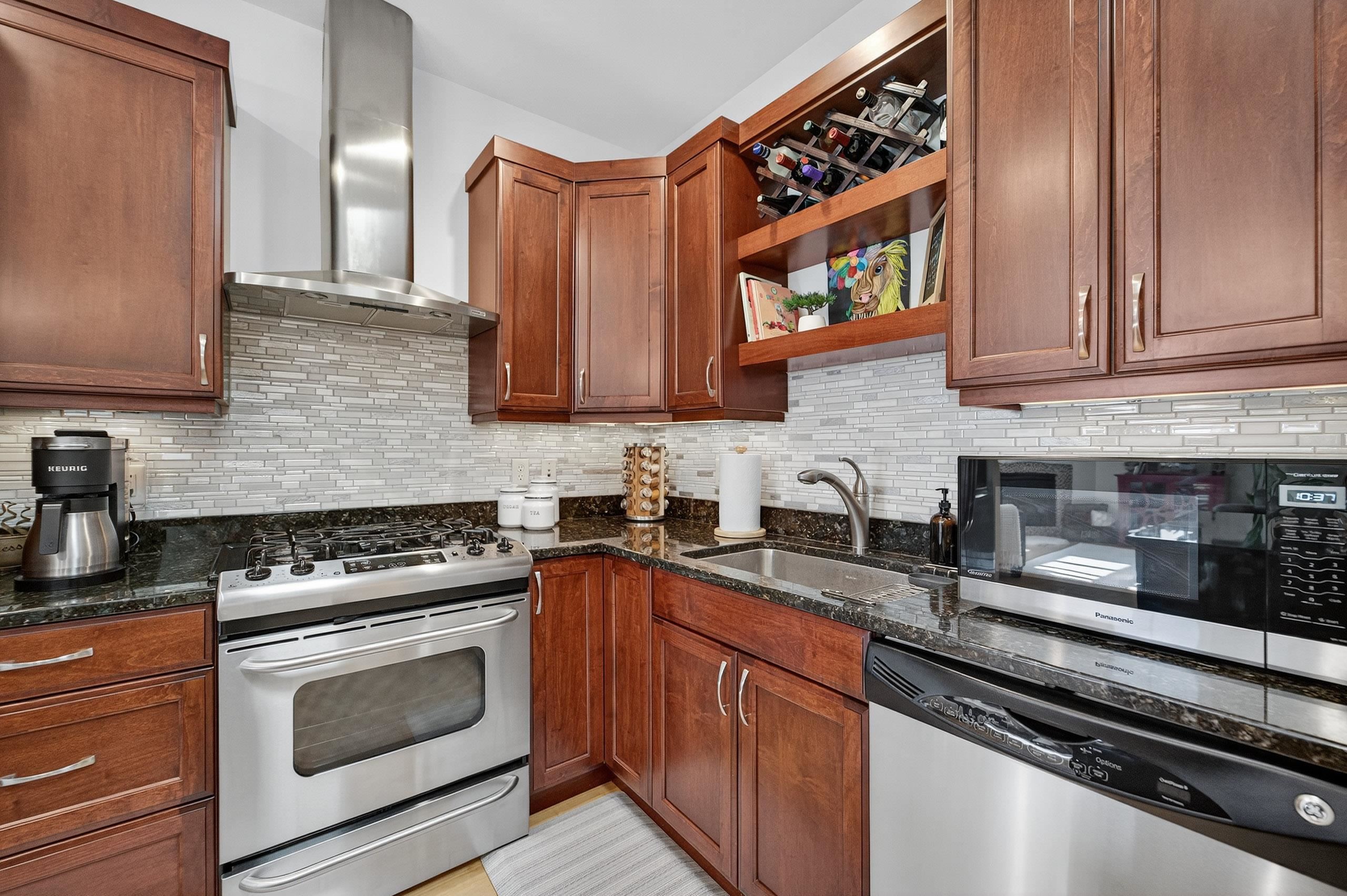 625 E Mifflin Street 315