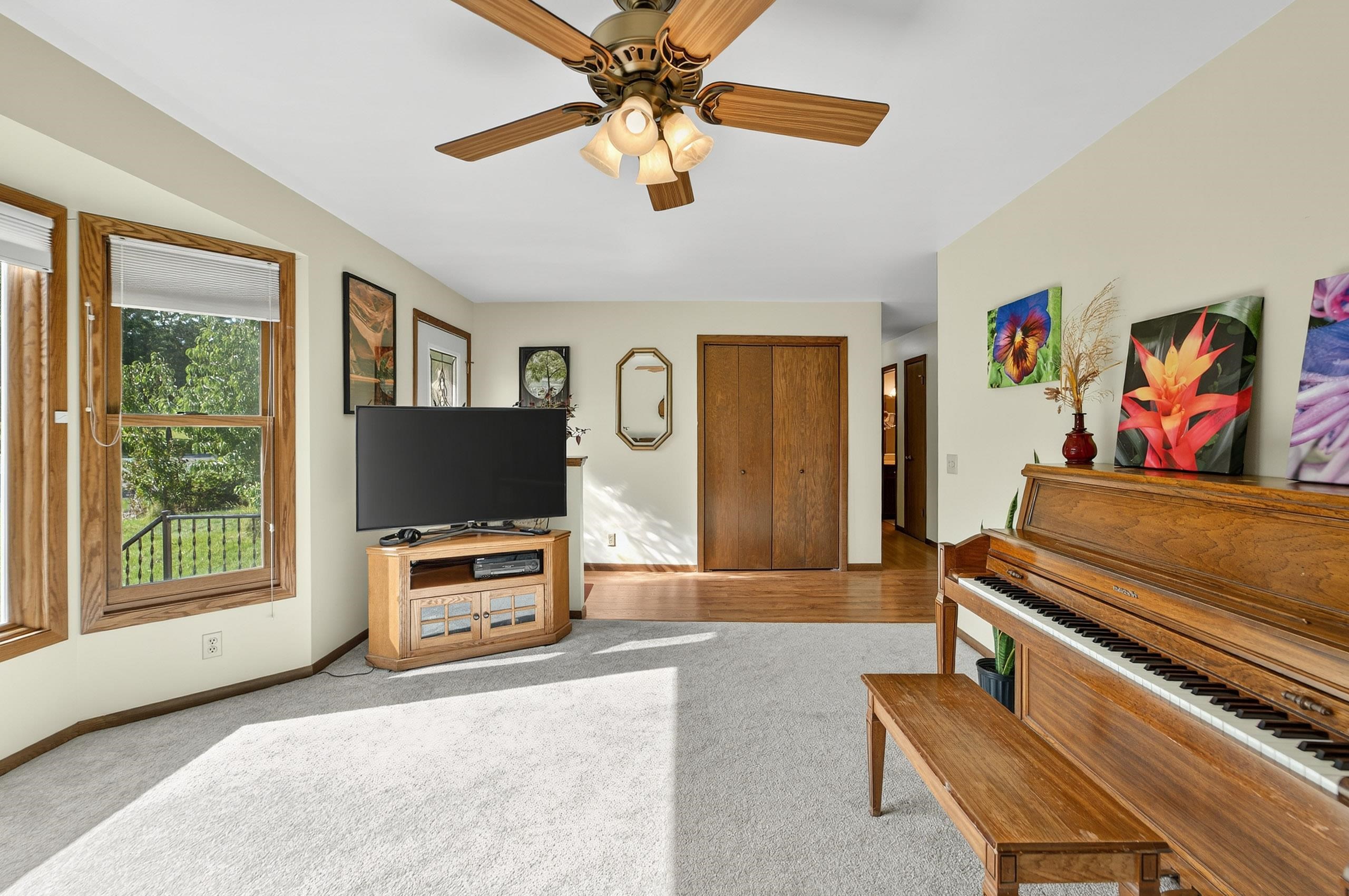 800 Forest View Drive