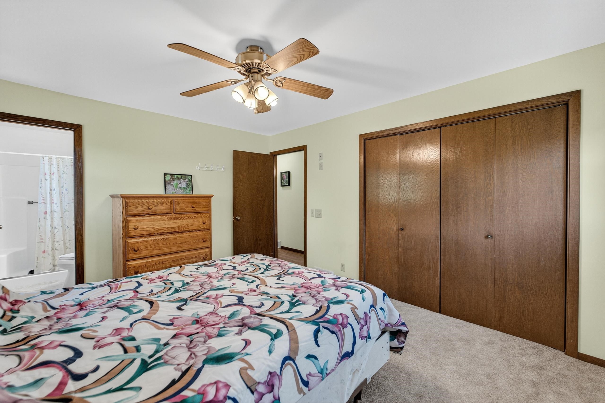 800 Forest View Drive