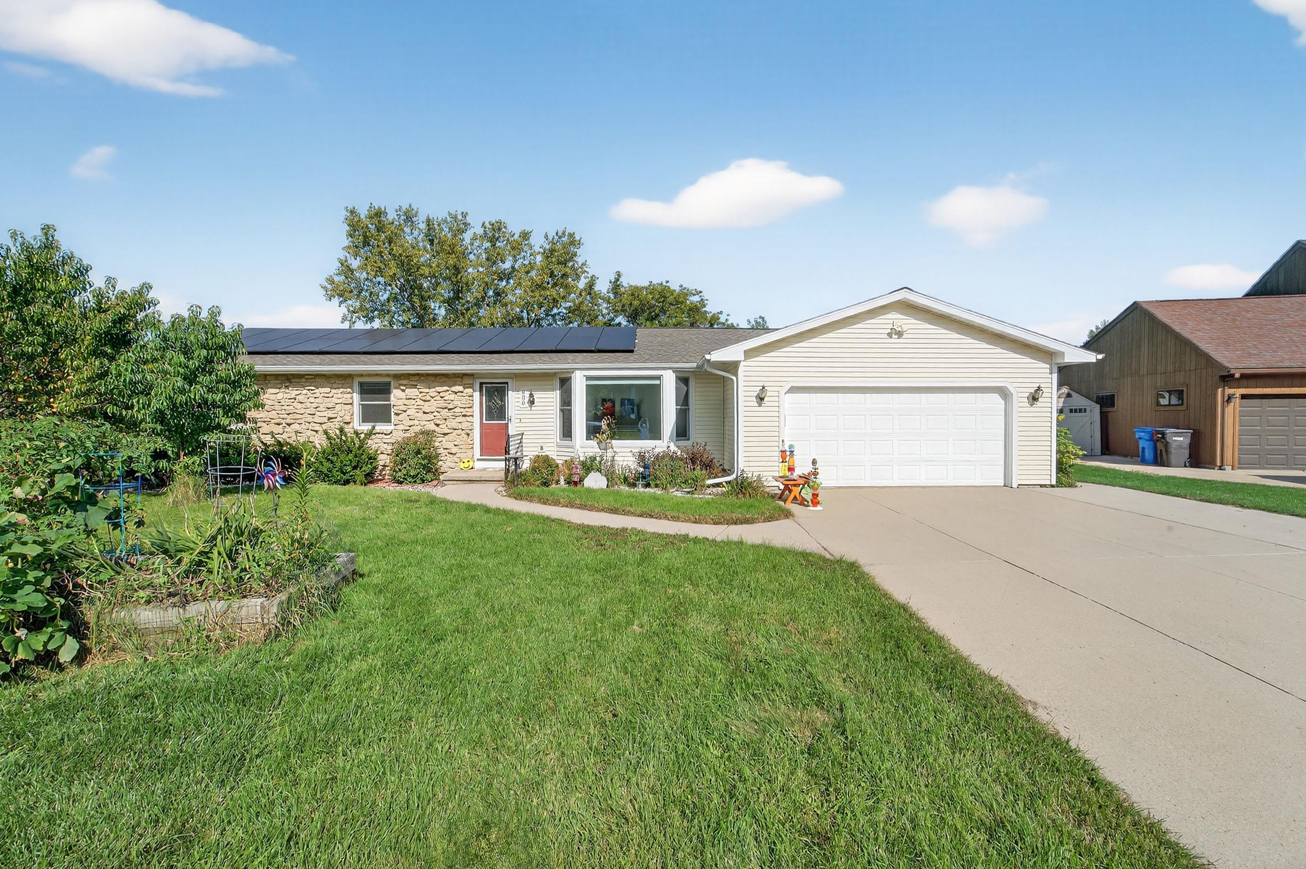 800 Forest View Drive