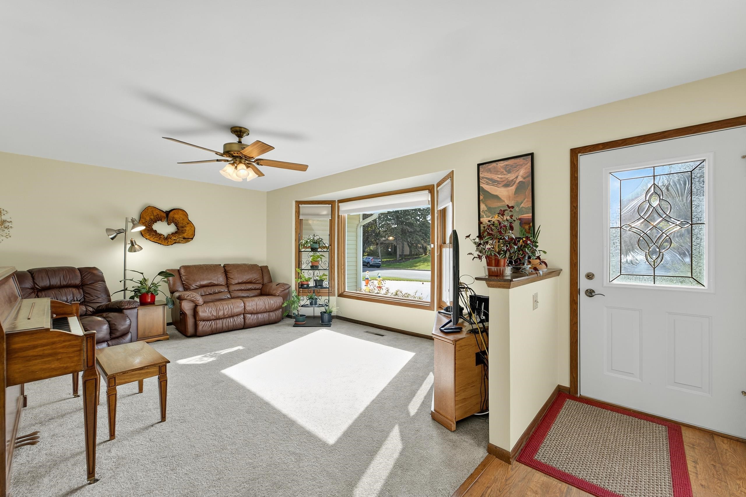 800 Forest View Drive