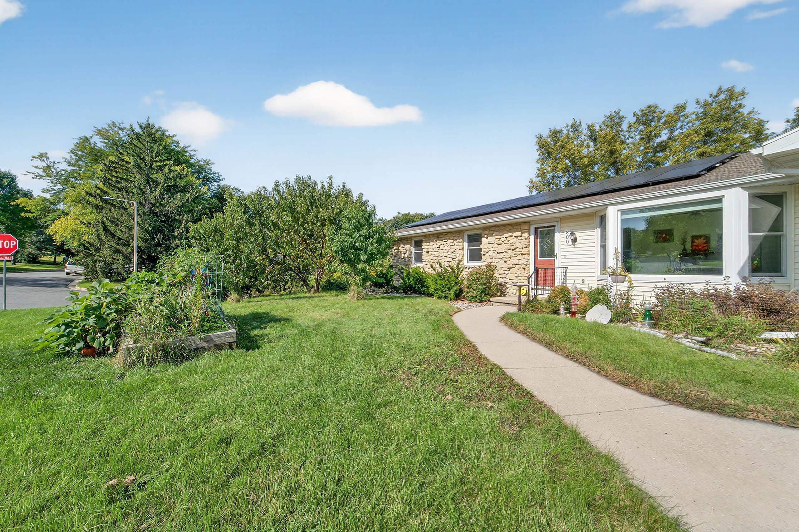 800 Forest View Drive