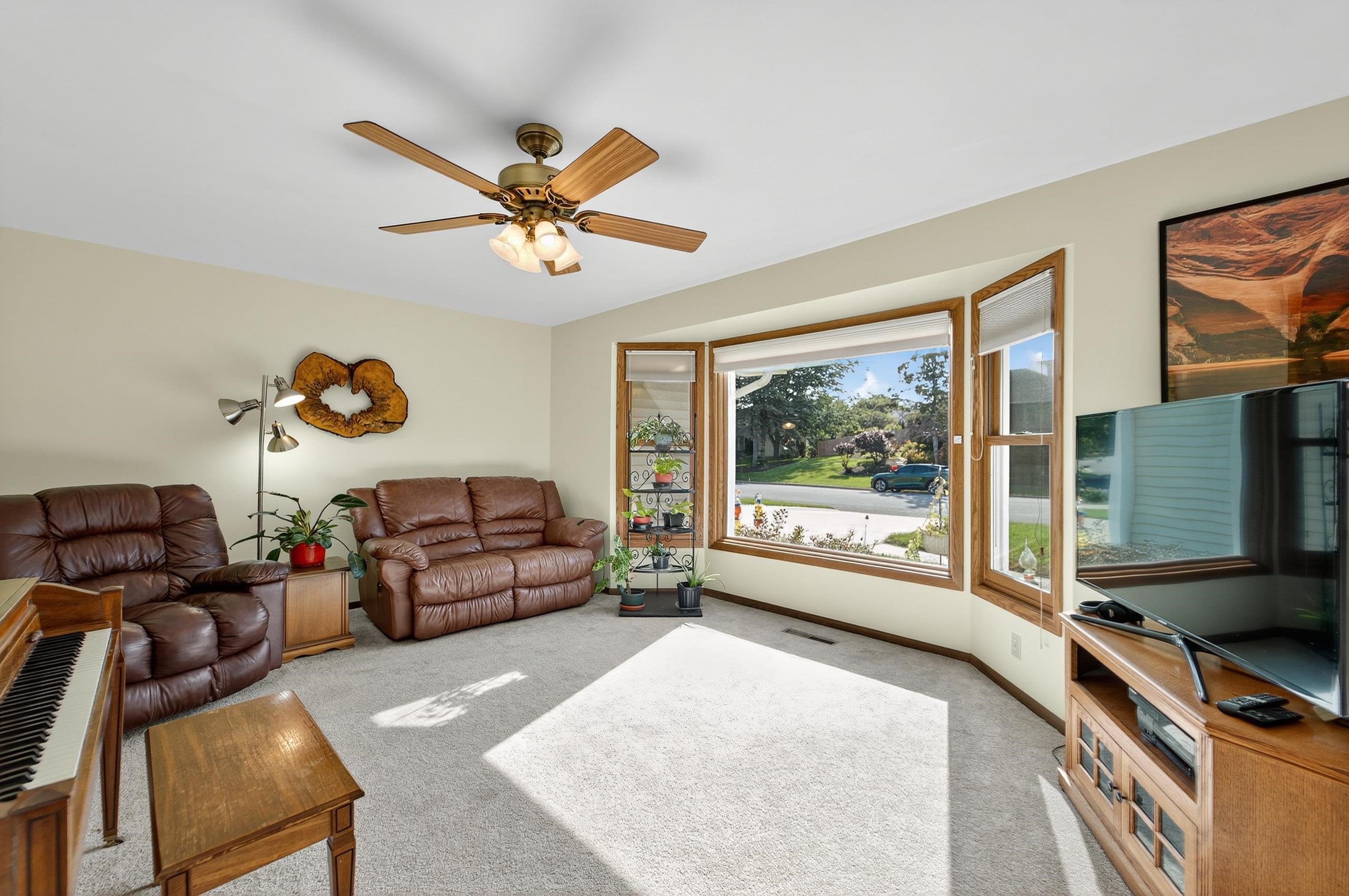 800 Forest View Drive