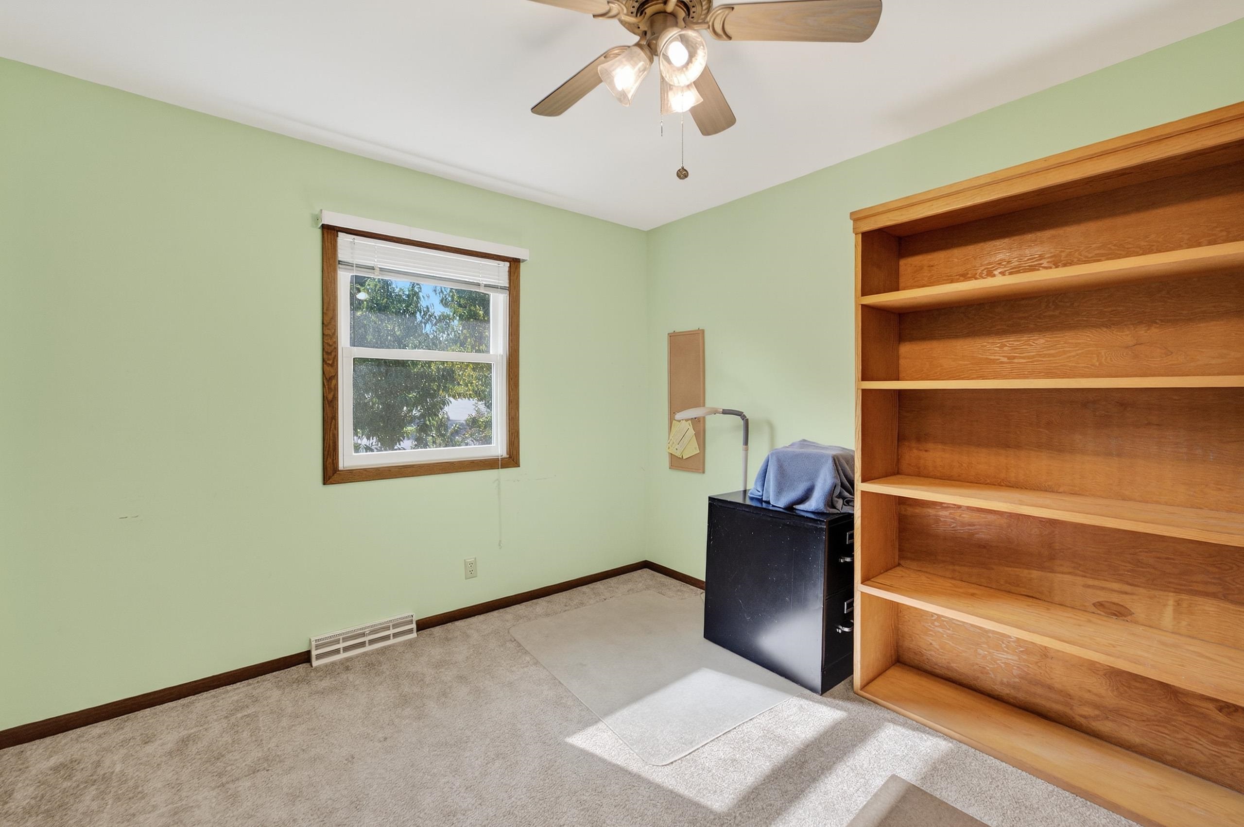800 Forest View Drive