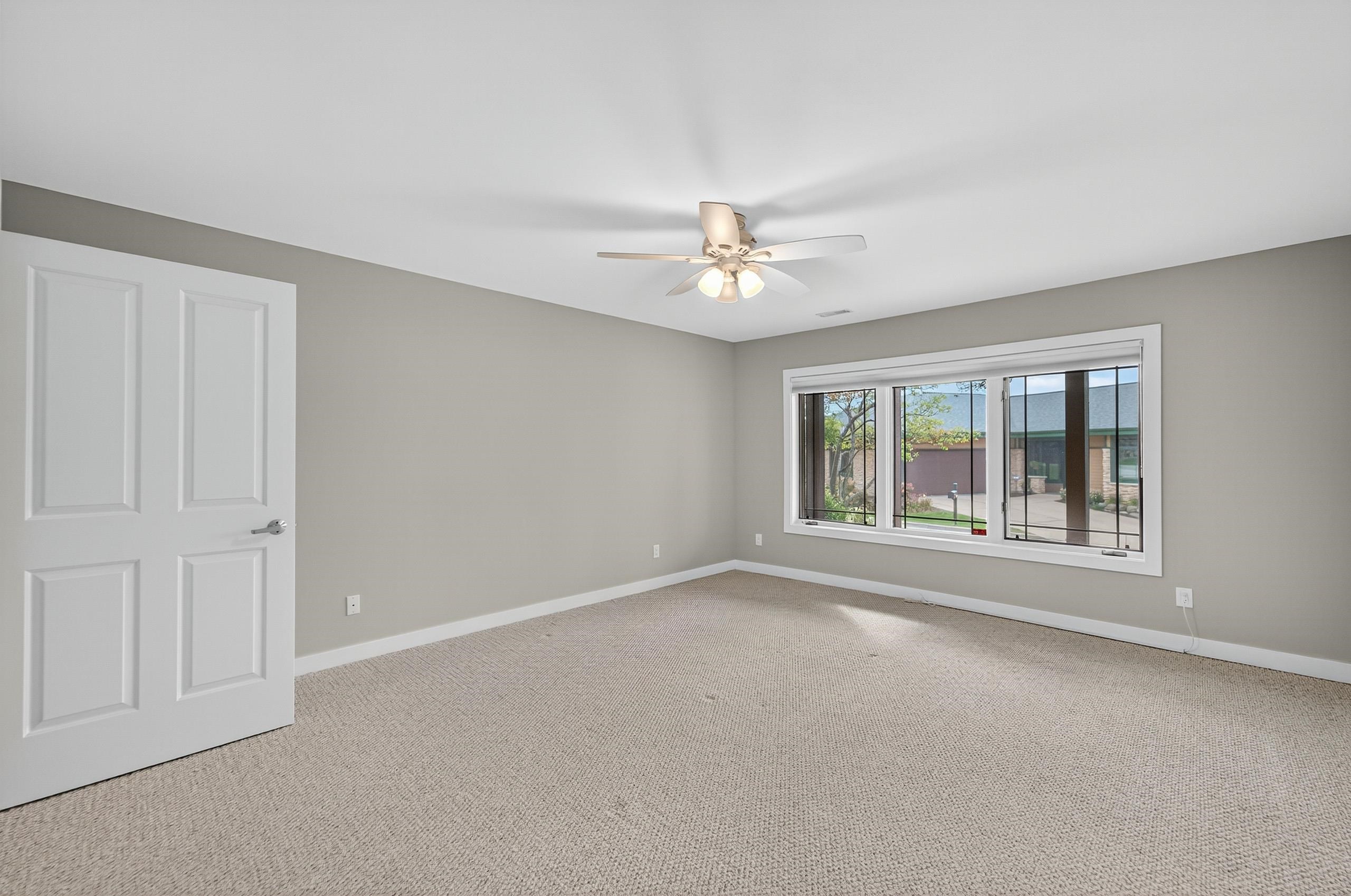 34 Hawks Landing Circle