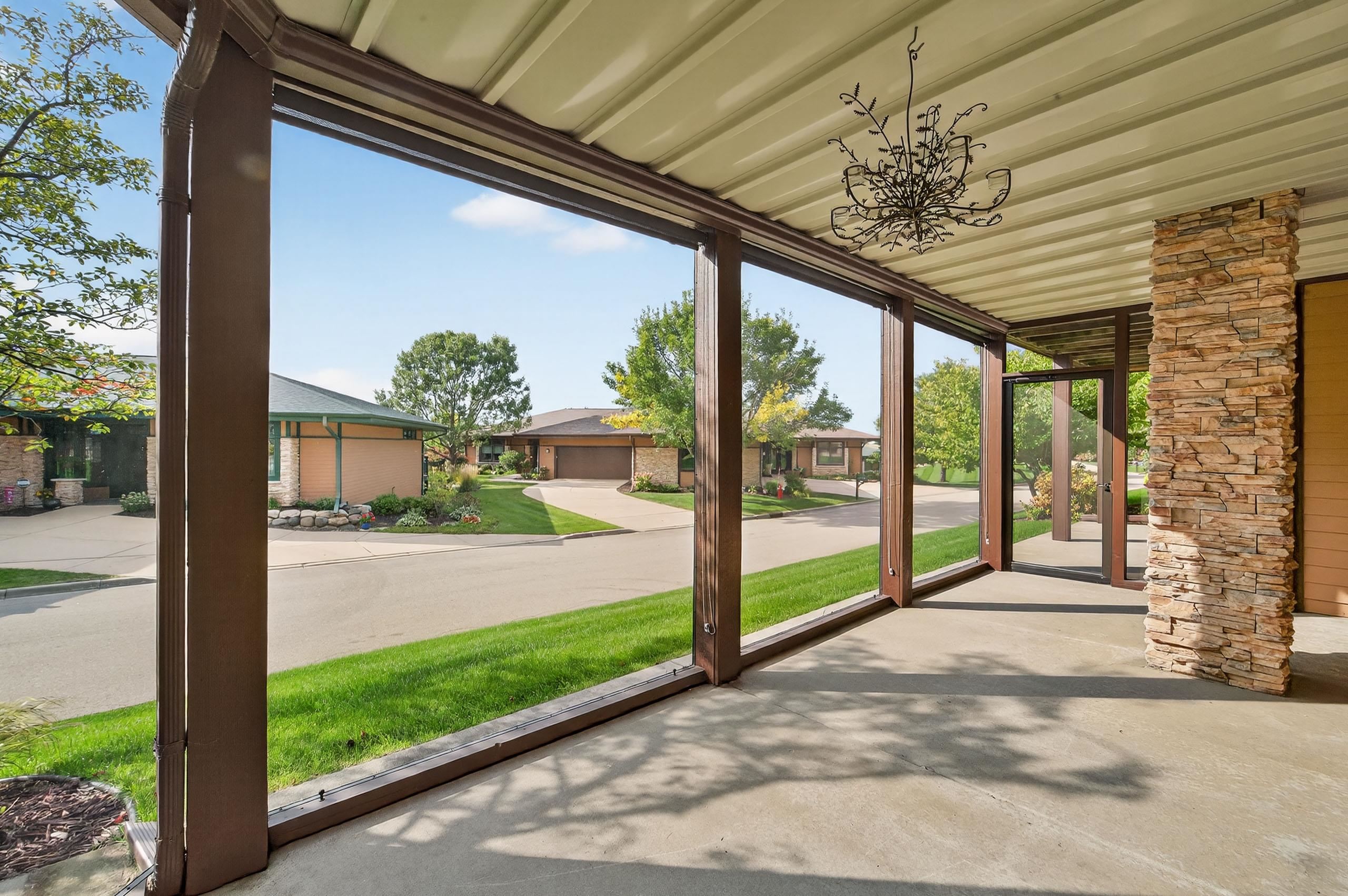 34 Hawks Landing Circle