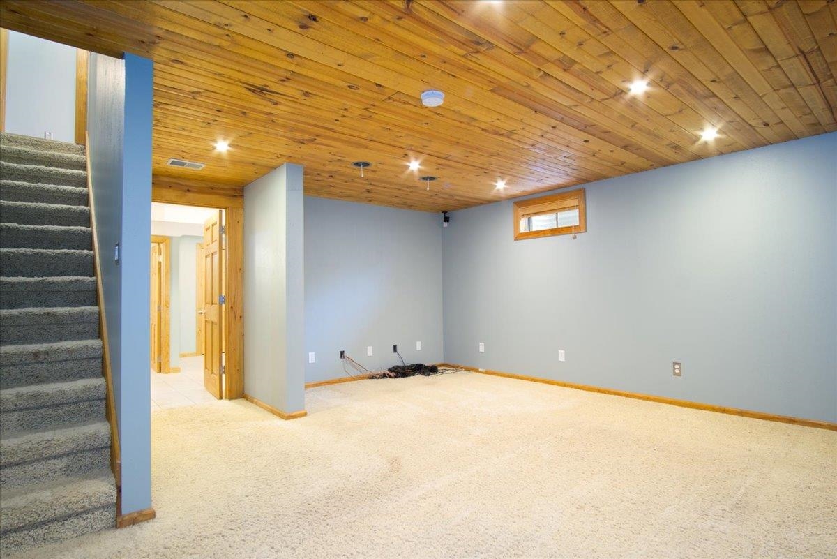 1120 Hemlock Drive