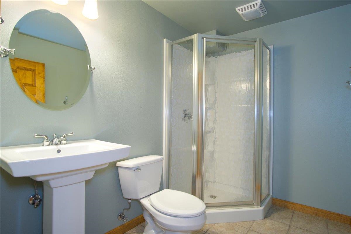1120 Hemlock Drive