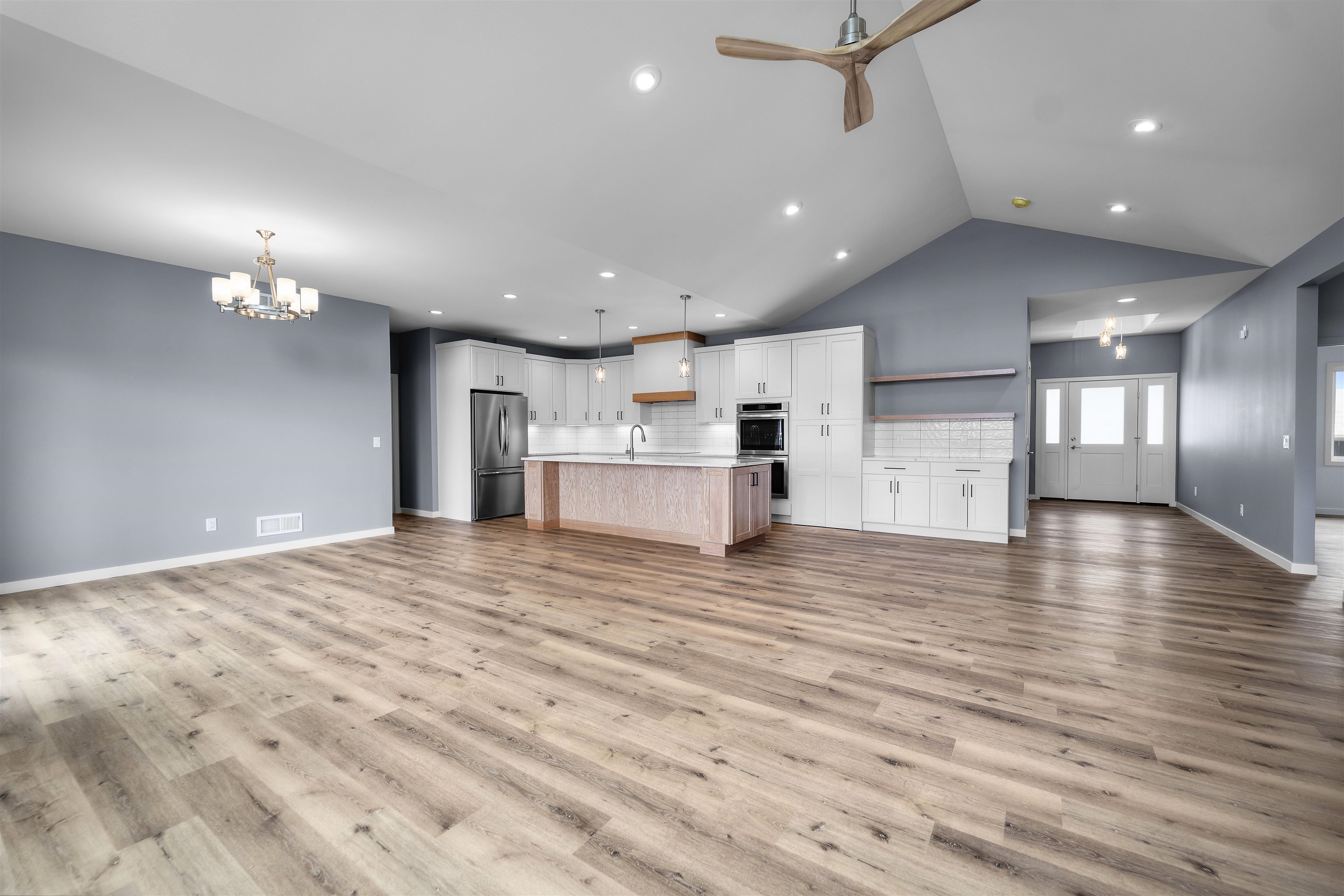 1407 Ridgetrail Drive