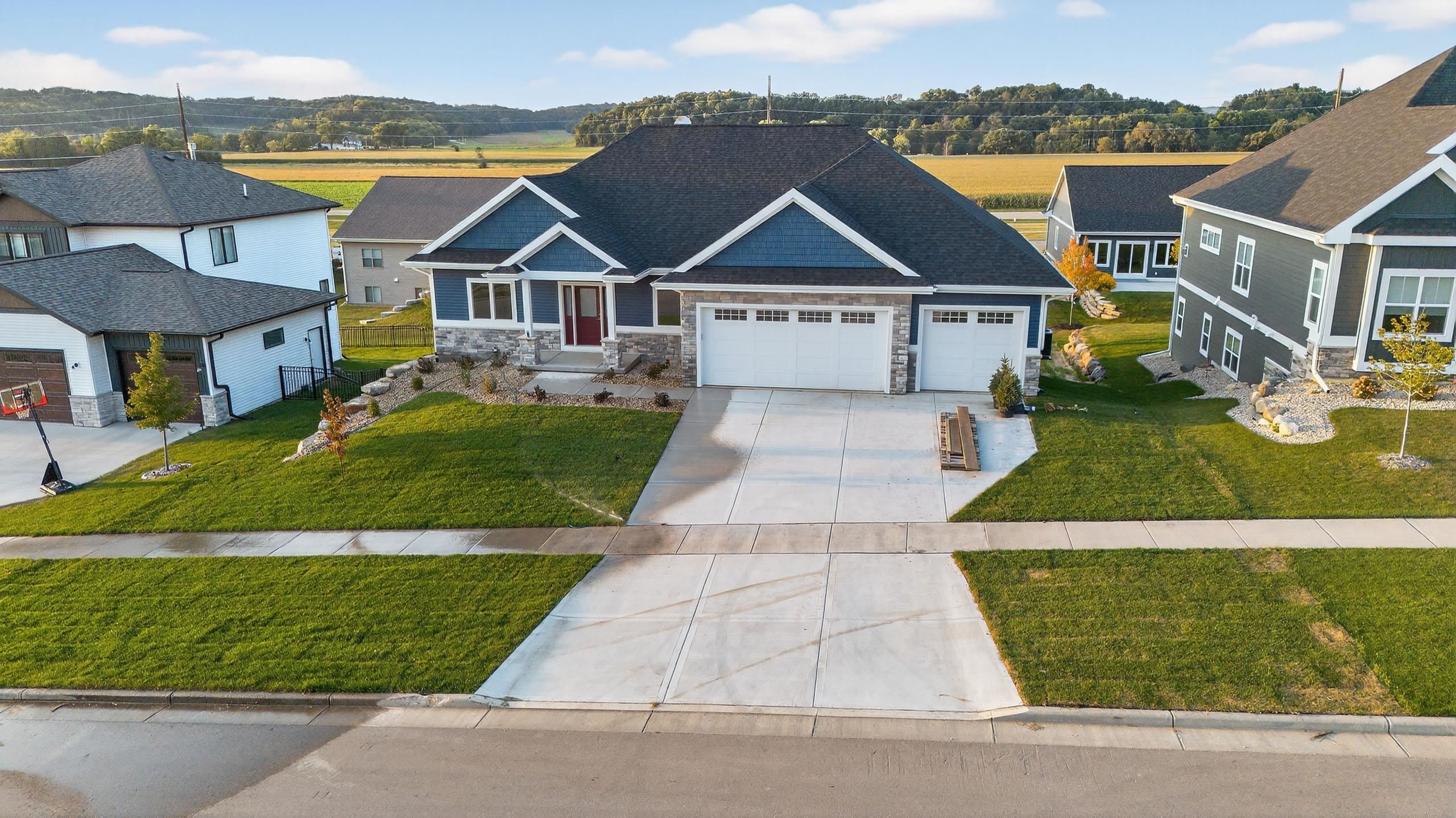 1407 Ridgetrail Drive
