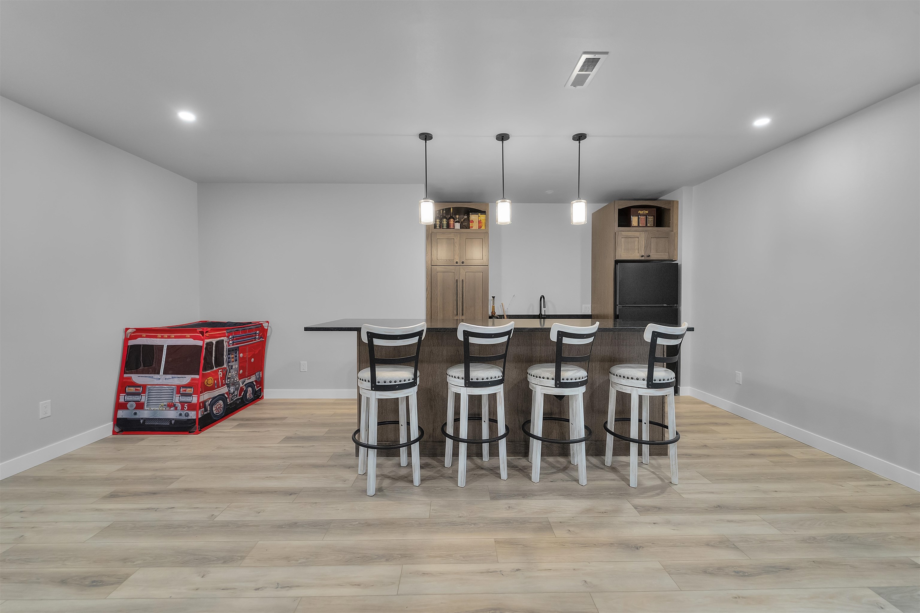 5606 Shenandoah Drive