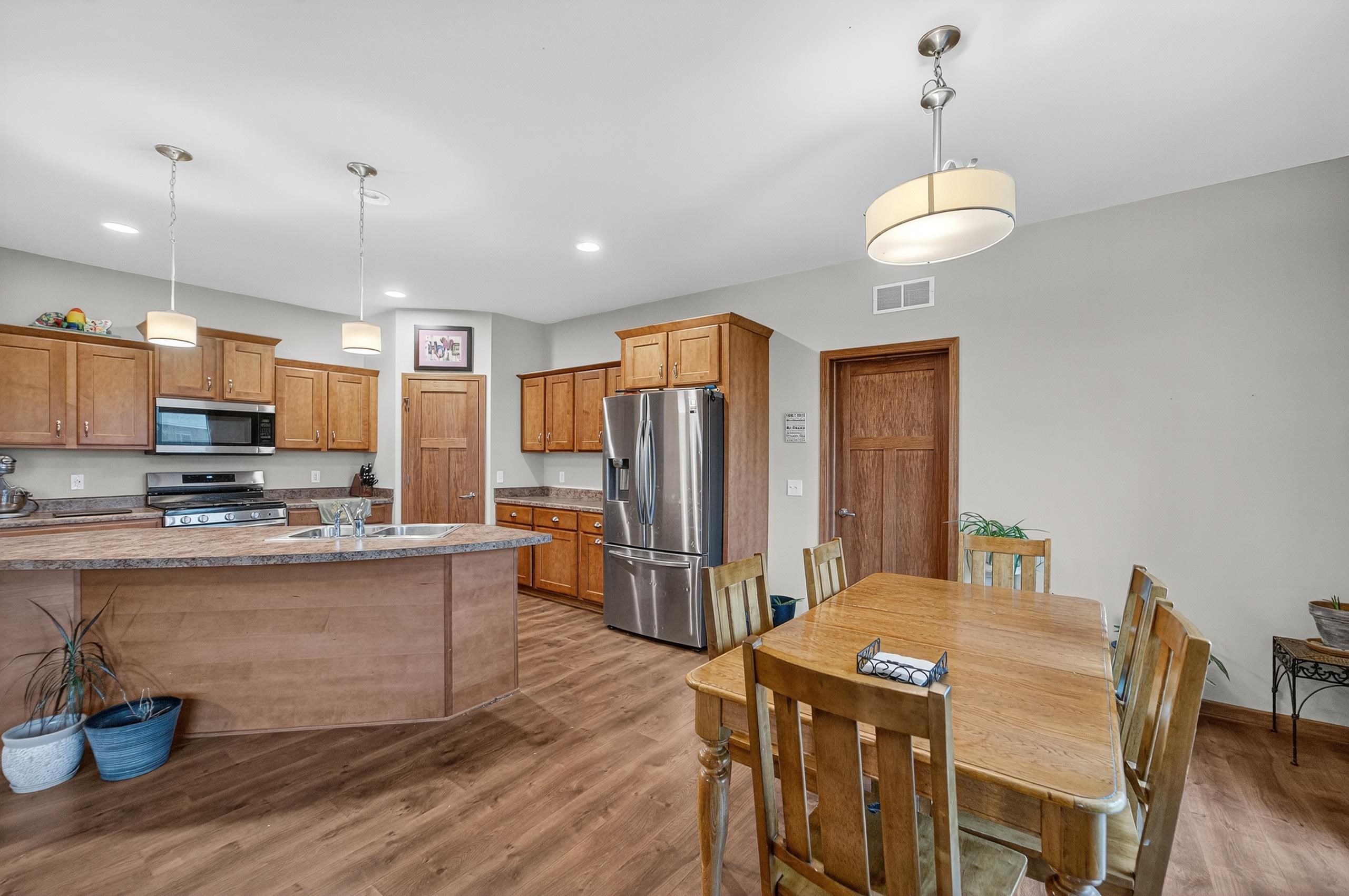 1063 Parks Avenue