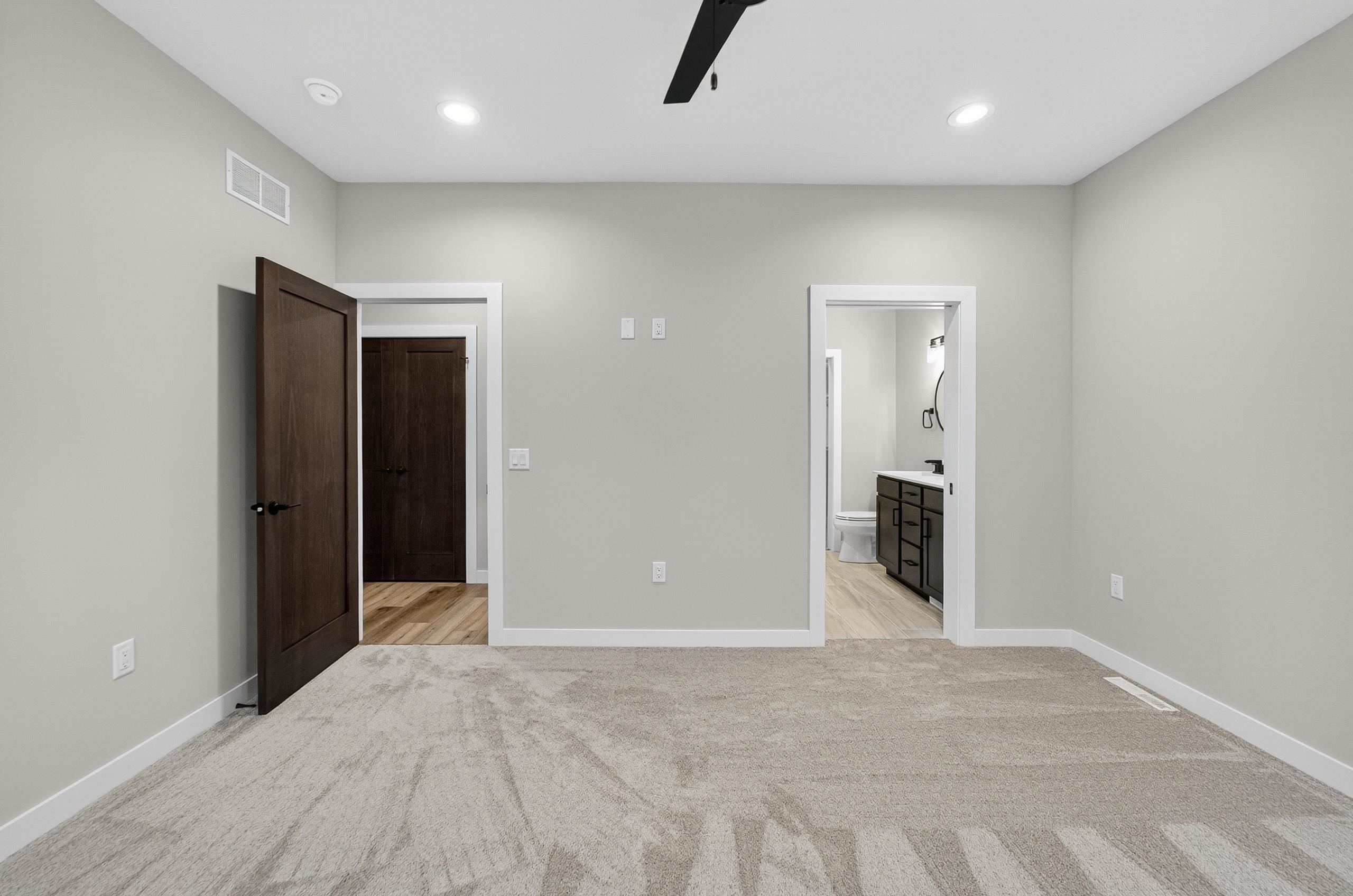 406 Ridge Drive