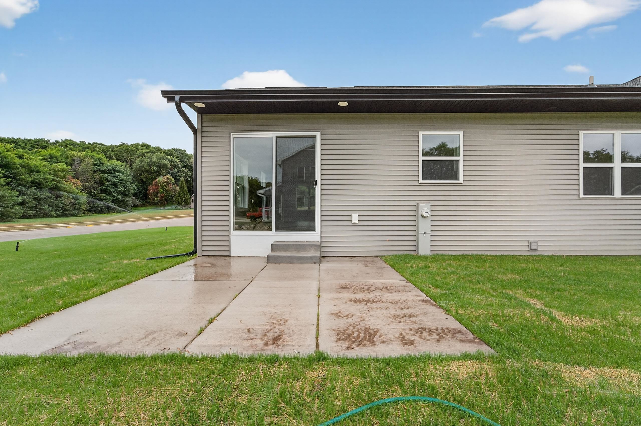406 Ridge Drive