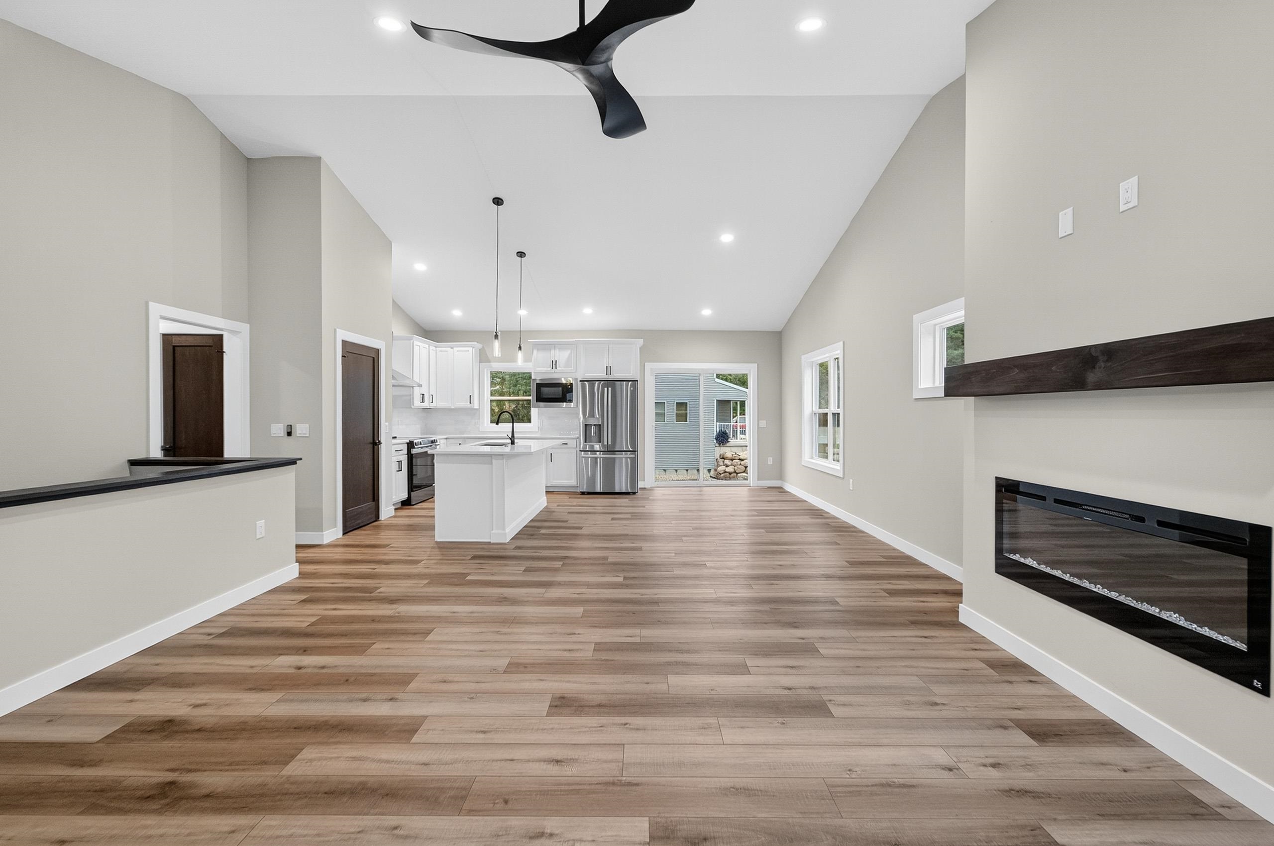 406 Ridge Drive