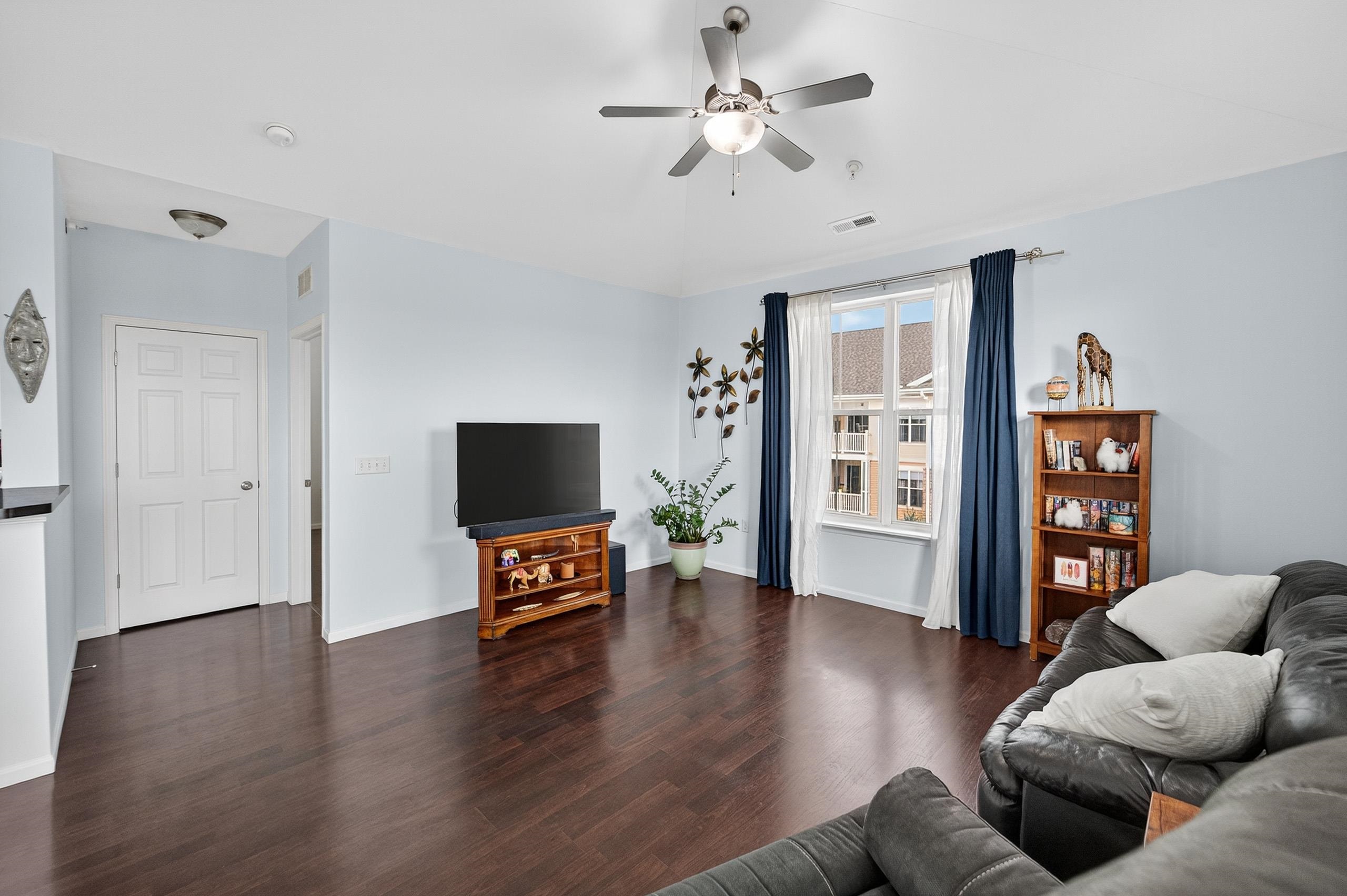 5831 Lupine Lane 302